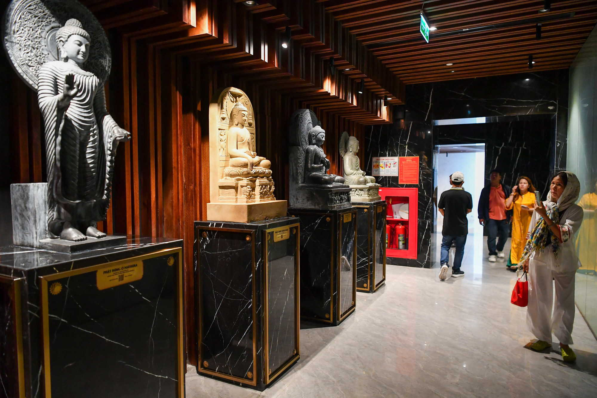 [Ảnh] Chiêm ngưỡng biển mây huyền ảo trên đỉnh núi Bà Đen Tây Ninh ảnh 11