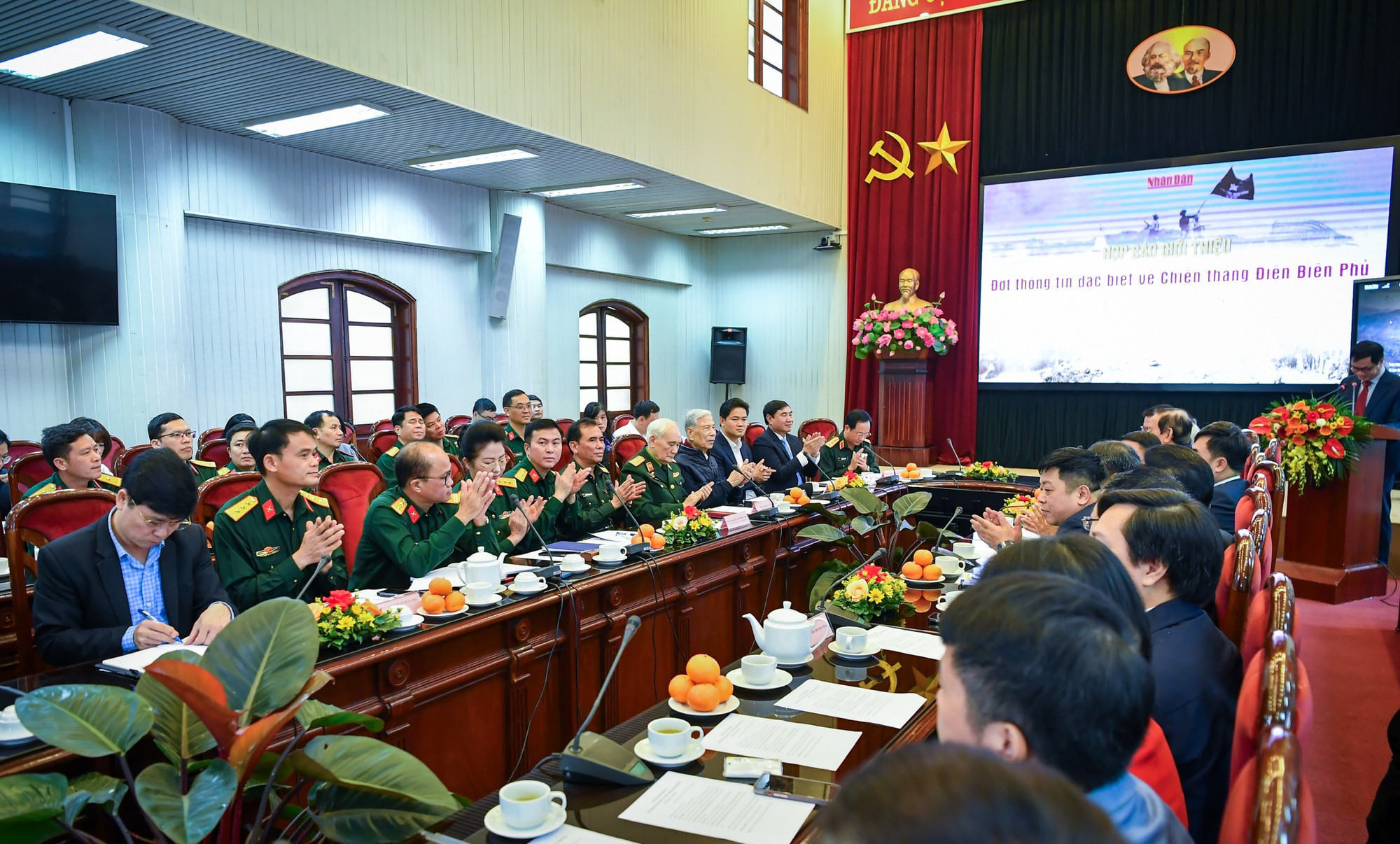 Quang cảnh sự kiện.