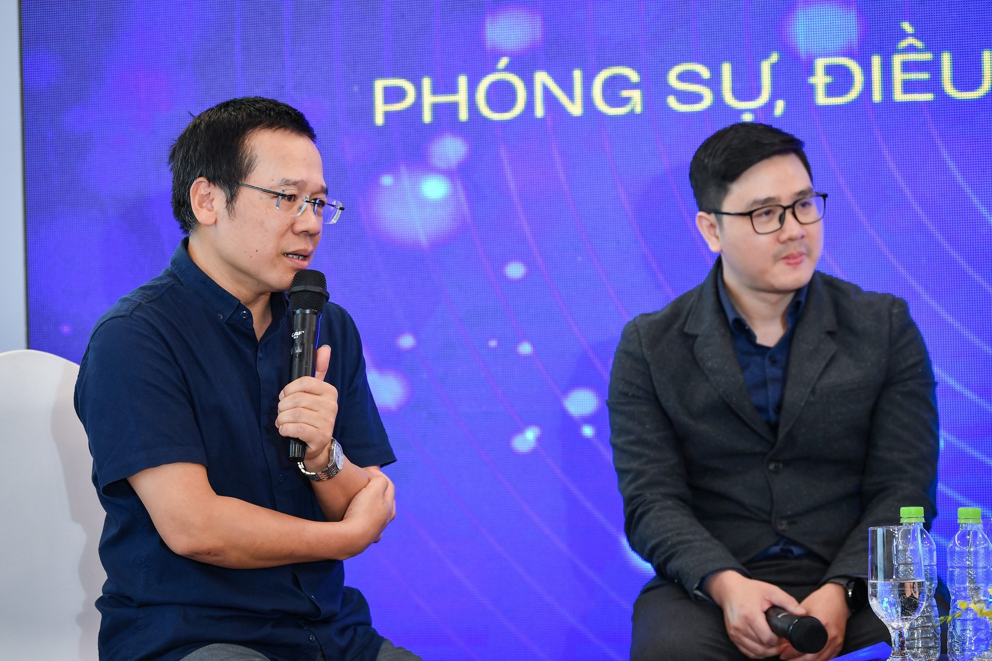 Nhà báo Đỗ Doãn Hoàng tại phiên thảo luận.