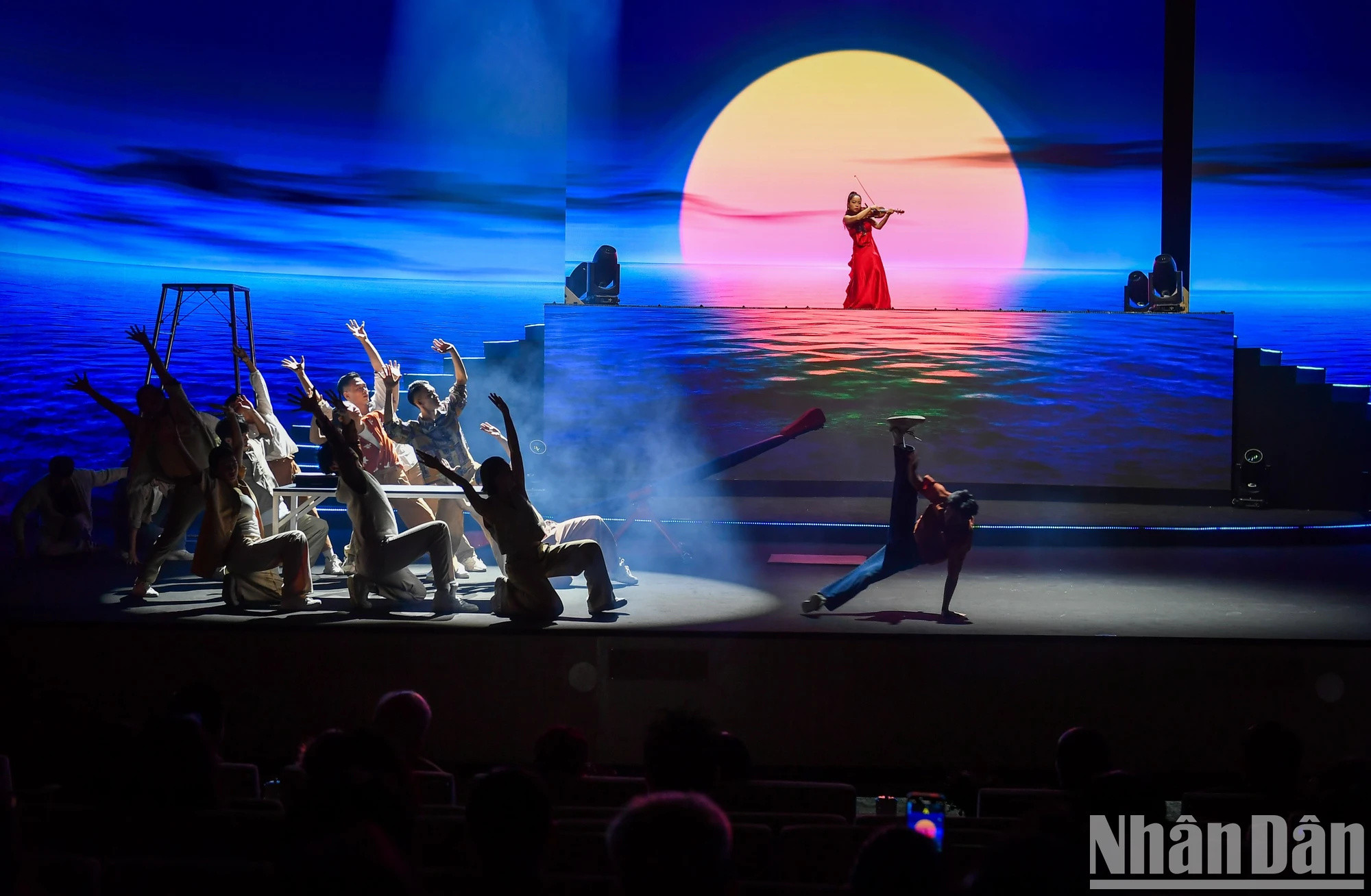 Một tiết mục ấn tượng trong Gala Human Act Prize 2023. Một tiết mục ấn tượng trong Gala Human Act Prize 2023.