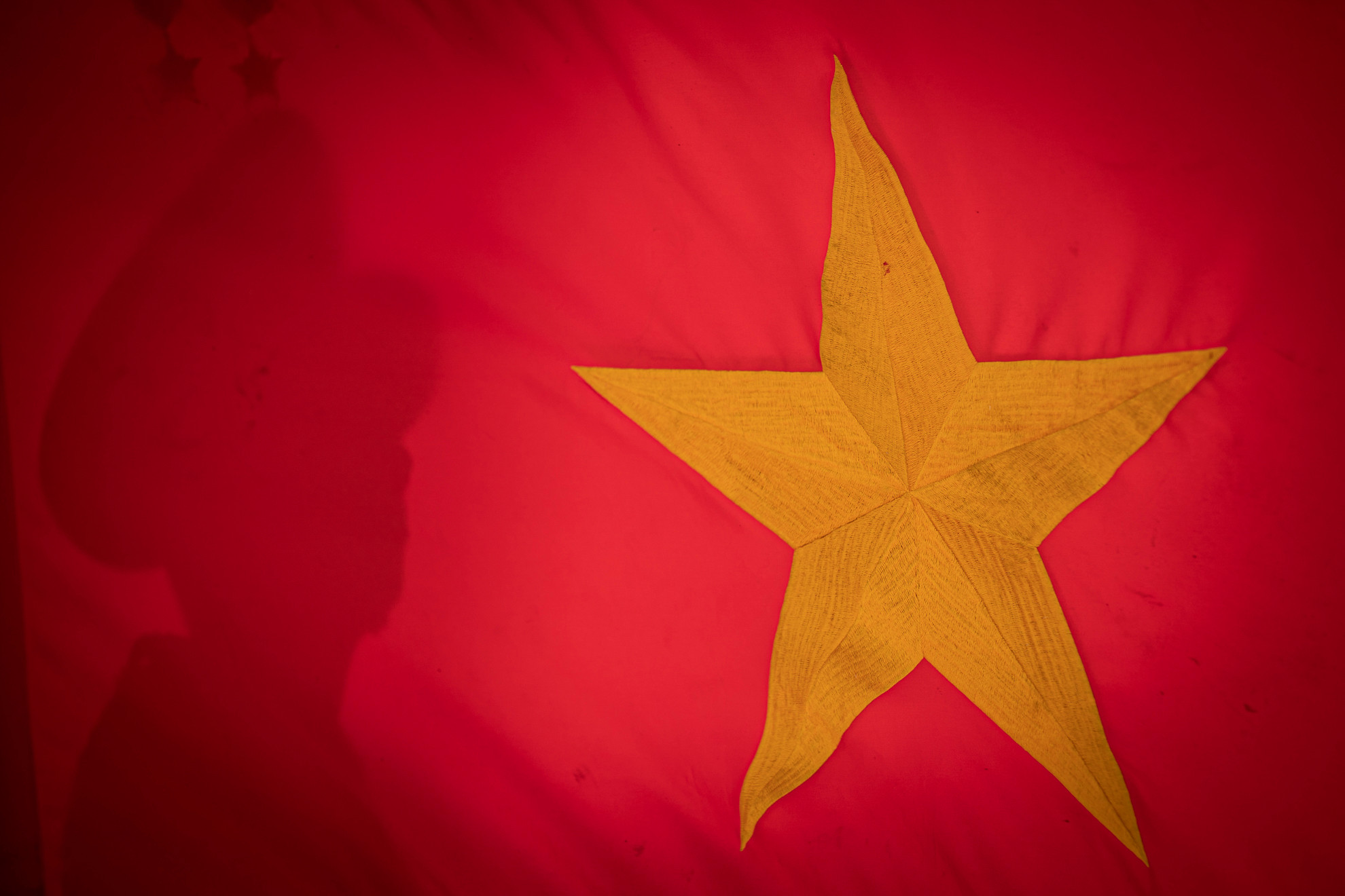 Với 55 năm xây dựng và phát triển, Lữ đoàn 242 bảo vệ vững chắc tuyến đảo Đông Bắc thiêng liêng của Tổ Quốc. Với 55 năm xây dựng và phát triển, Lữ đoàn 242 bảo vệ vững chắc tuyến đảo Đông Bắc thiêng liêng của Tổ Quốc.