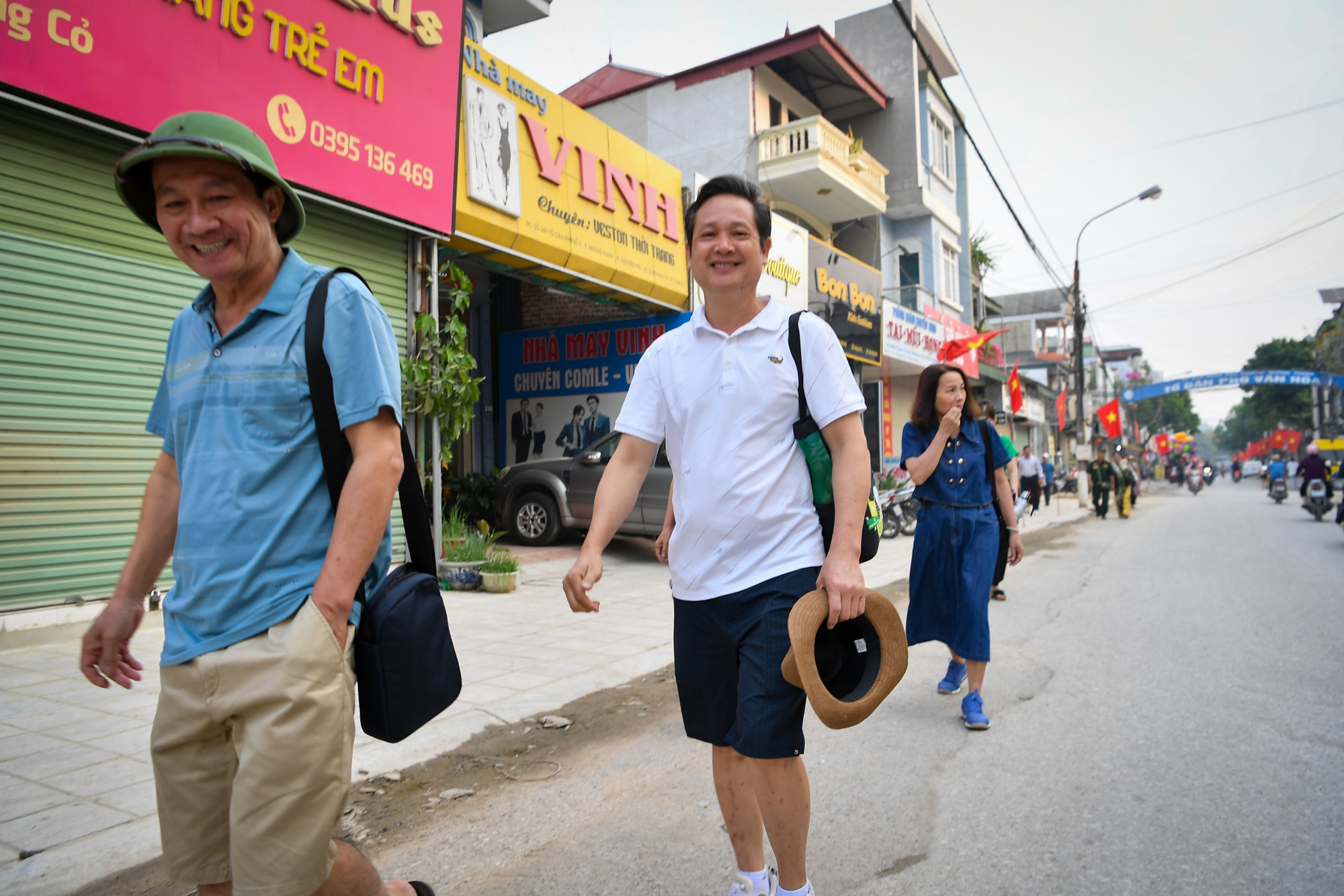 Bên cạnh đó, không ít du khách tới từ nhiều địa phương khác nhau cũng tỏ ra vô cùng háo hức.