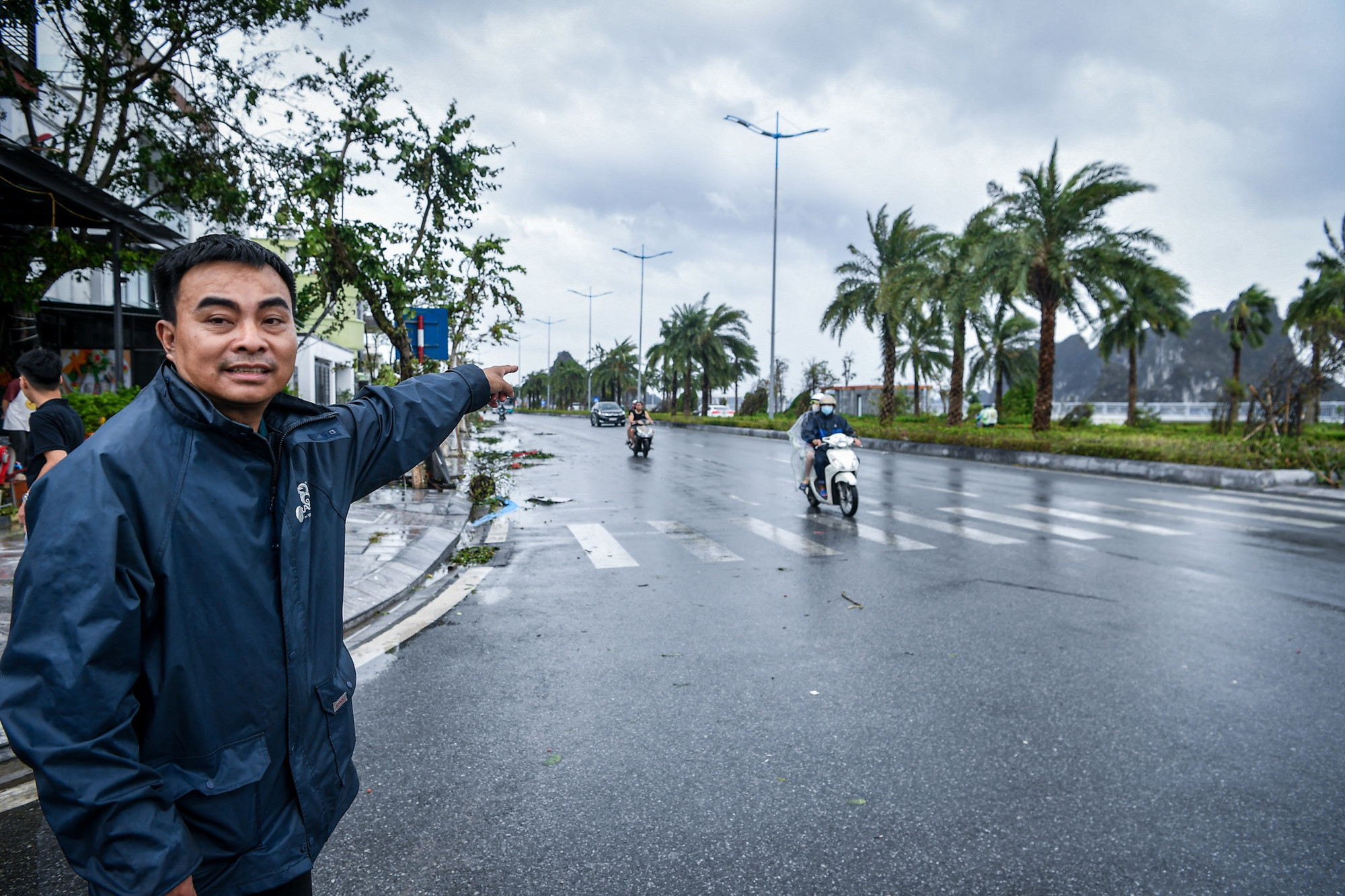 Thuyền trưởng Lê Văn Tiến nhớ lại những khoảnh khắc kinh hoàng trên biển.