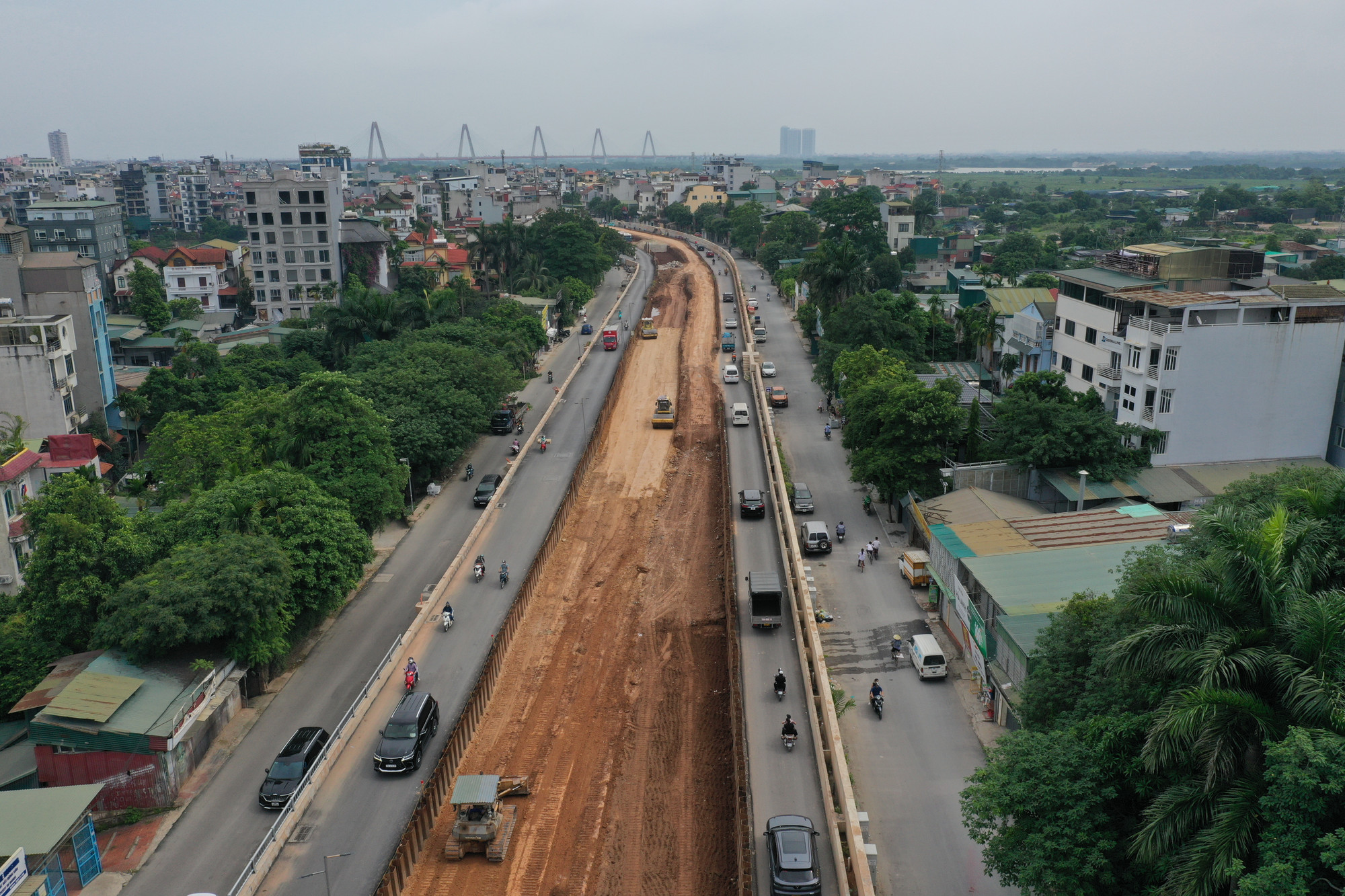 Là tuyến đường quan trọng ở cửa ngõ Tây Bắc Thủ đô, dự án mở rộng đường Âu Cơ - Nghi Tàm sẽ giúp giải tỏa ùn tắc, bảo đảm giao thông kết nối trung tâm Hà Nội với Cảng hàng không quốc tế Nội Bài. Là tuyến đường quan trọng ở cửa ngõ Tây Bắc Thủ đô, dự án mở rộng đường Âu Cơ - Nghi Tàm sẽ giúp giải tỏa ùn tắc, bảo đảm giao thông kết nối trung tâm Hà Nội với Cảng hàng không quốc tế Nội Bài.
