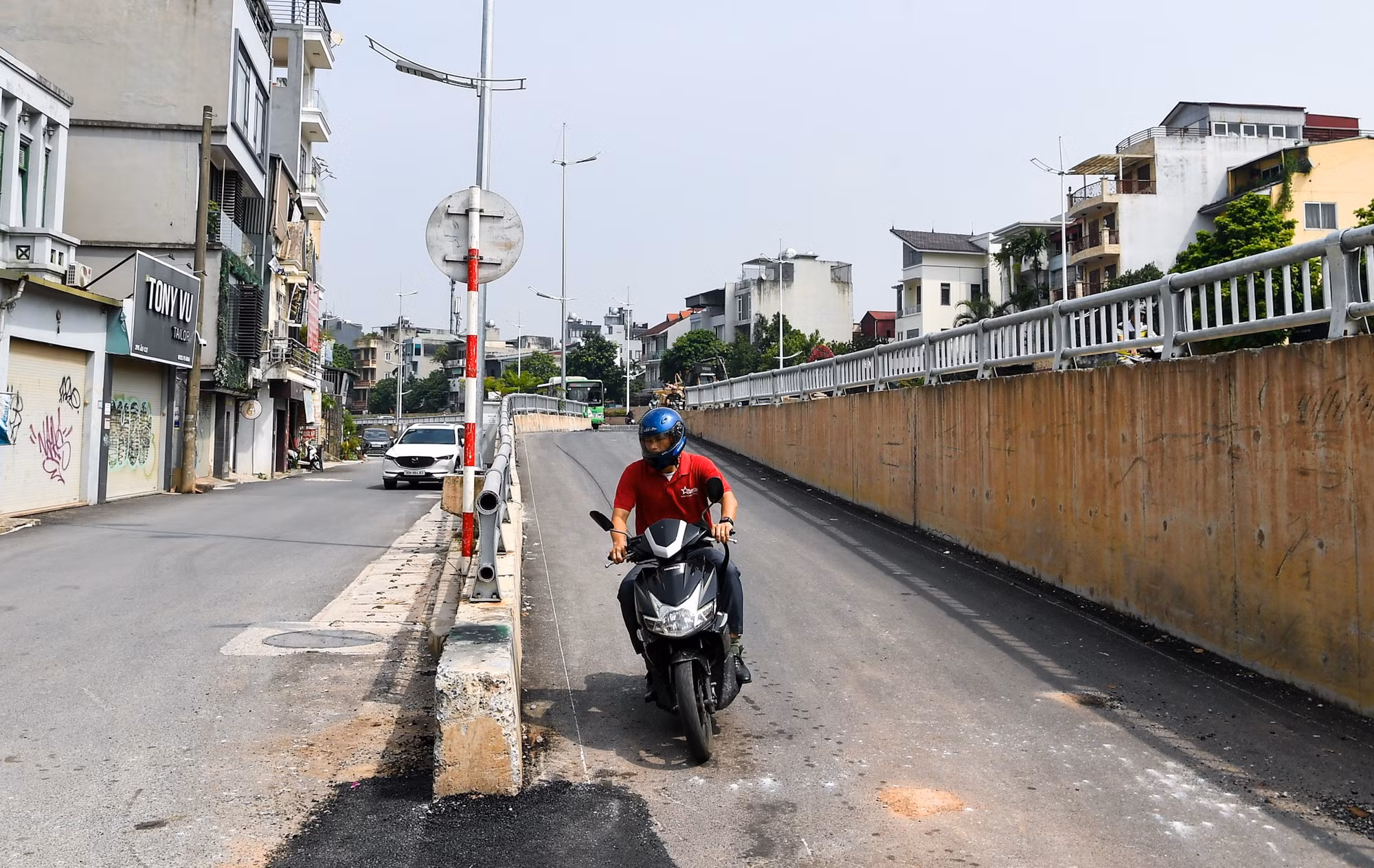 [Ảnh] Diện mạo mới của dự án mở rộng đường Âu Cơ-Nghi Tàm ảnh 16