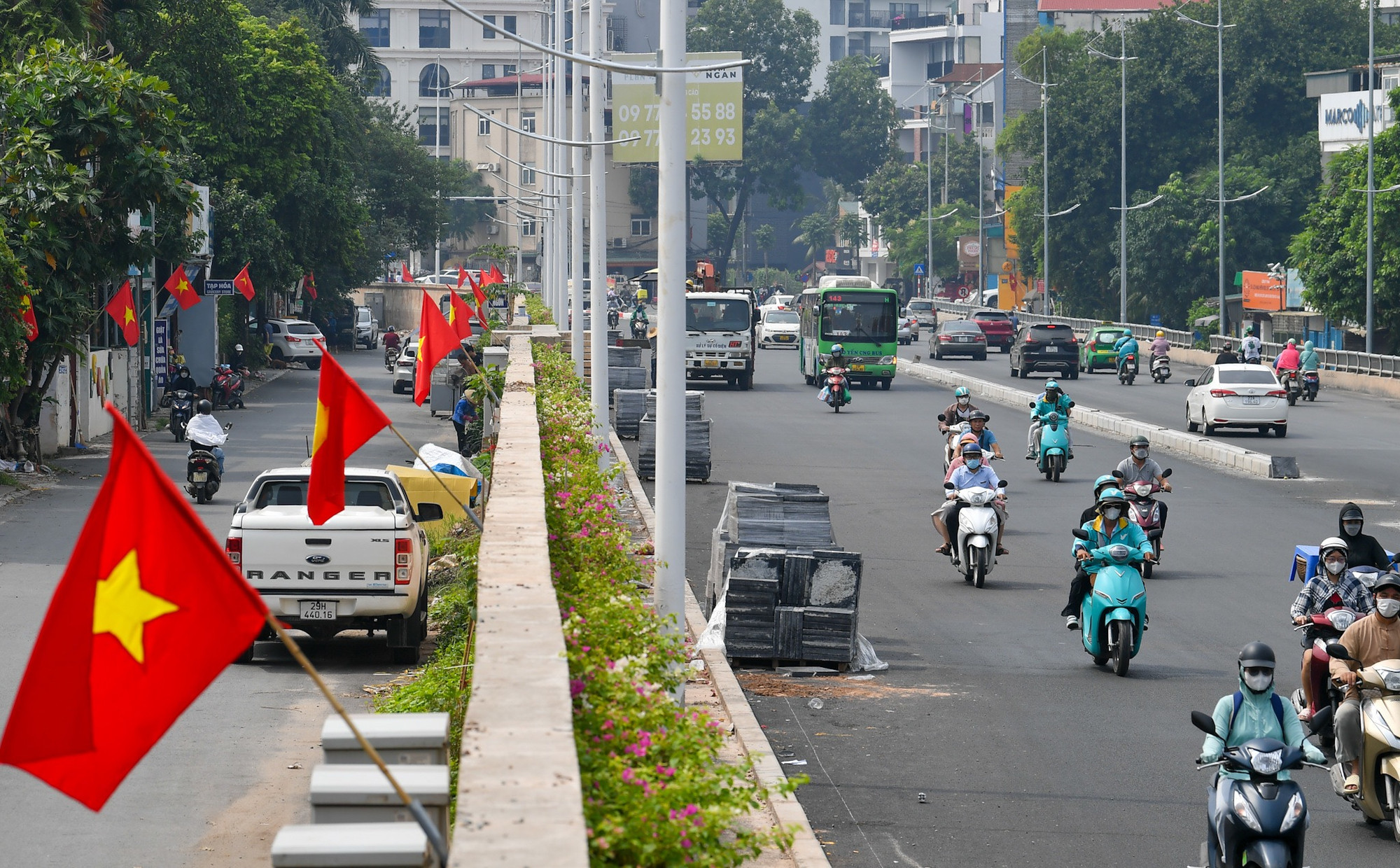 [Ảnh] Diện mạo mới của dự án mở rộng đường Âu Cơ-Nghi Tàm ảnh 7
