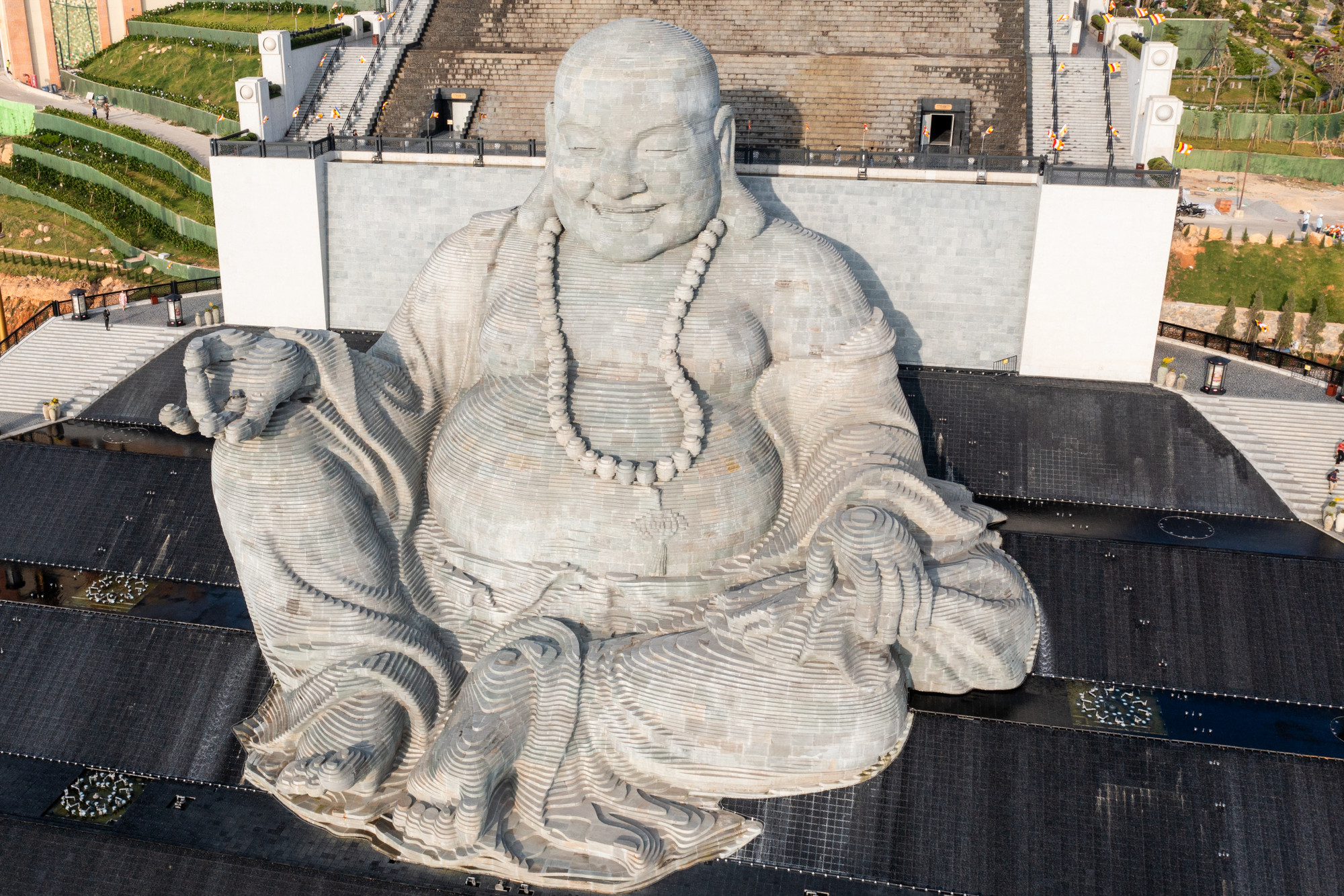 [Ảnh] Chiêm ngưỡng biển mây huyền ảo trên đỉnh núi Bà Đen Tây Ninh ảnh 16