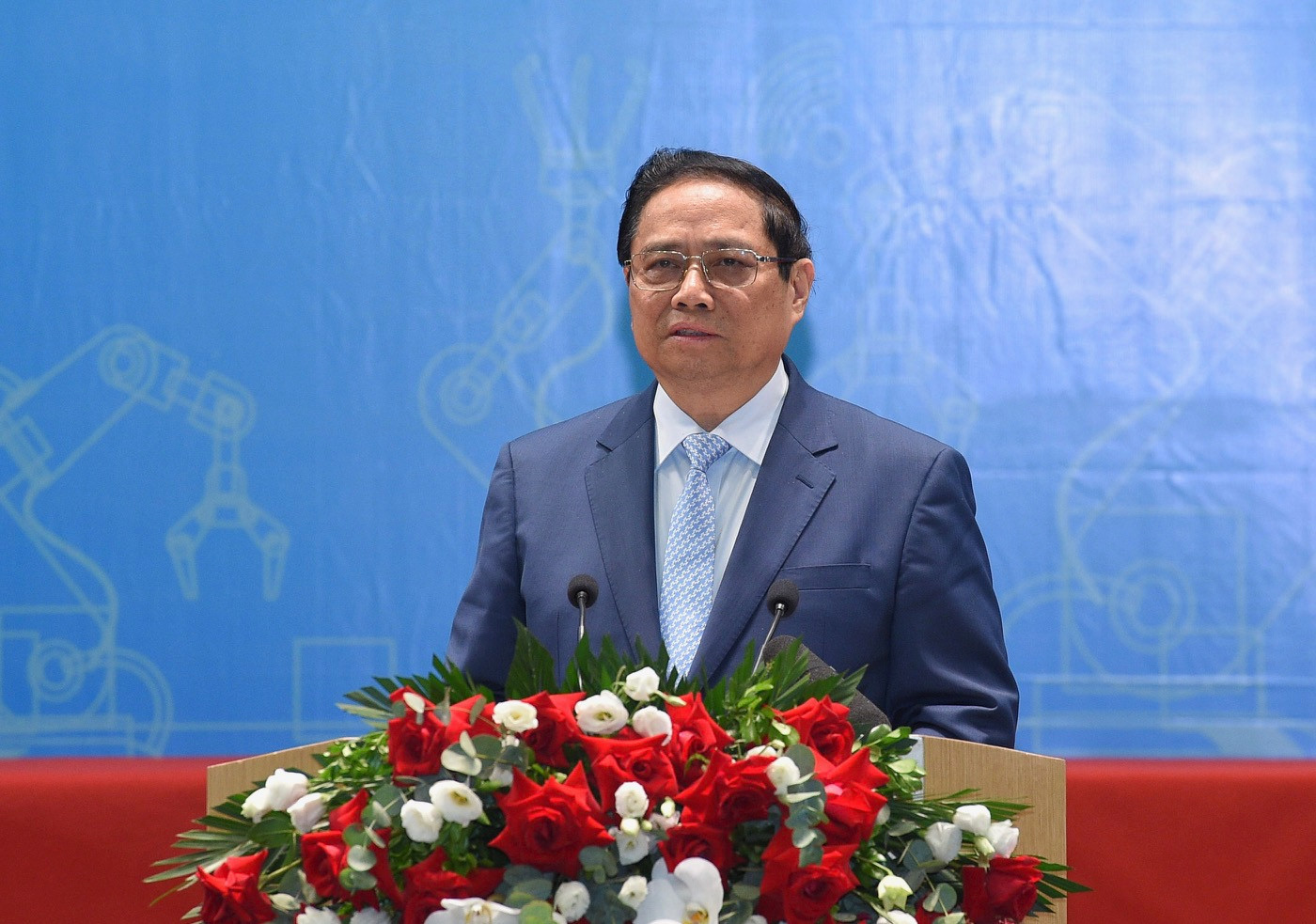 Thủ tướng phát biểu tổng kết Diễn đàn và truyền thông điệp đến cán bộ, đoàn viên công đoàn và người lao động cả nước.