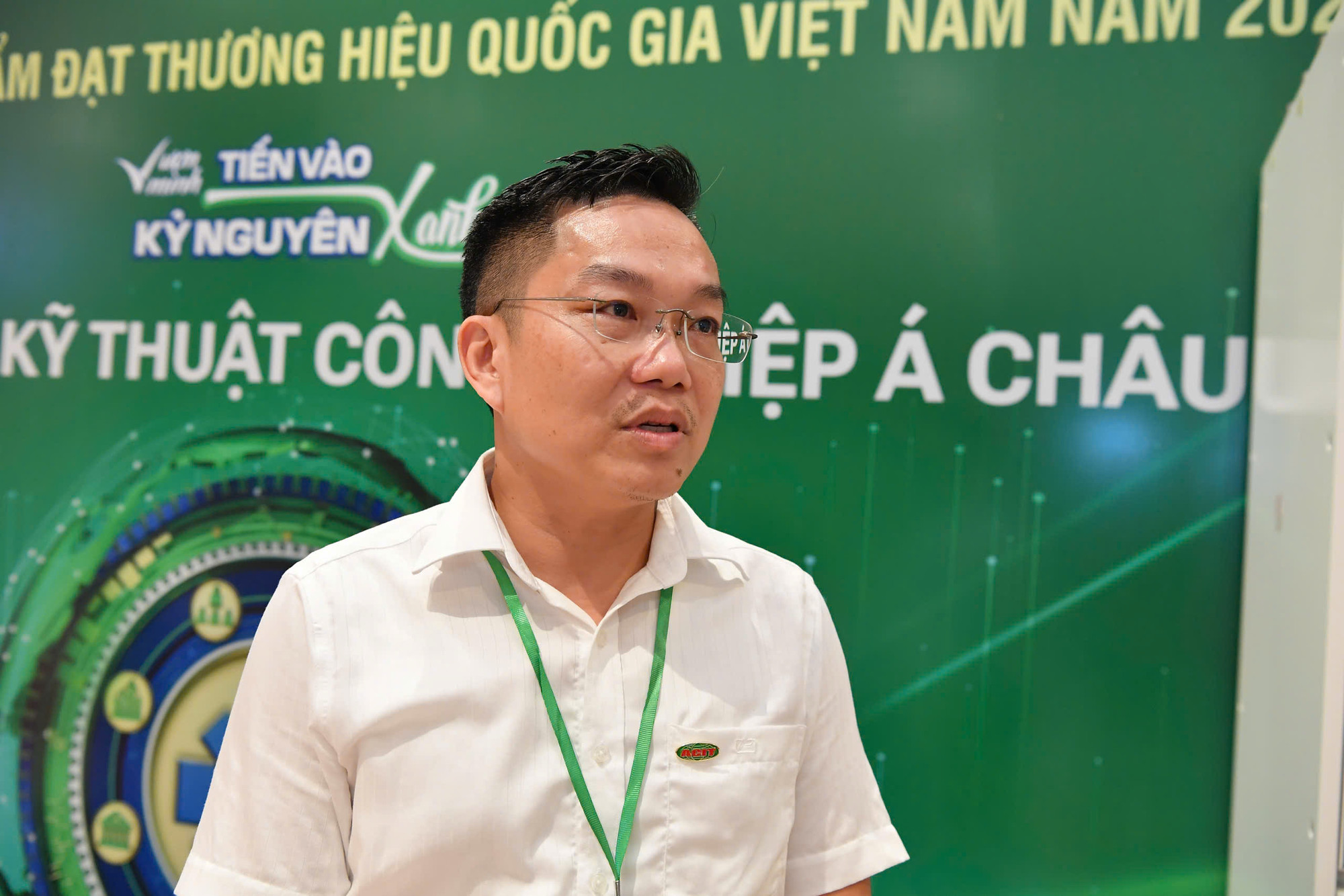 Ông Đỗ Anh Tuấn, Phó Tổng Giám đốc Công ty Cổ phần Kỹ thuật Công nghiệp Á Châu (ACIT) - 1 trong số 190 doanh nghiệp được vinh danh nhận định: Việc đạt Thương hiệu quốc gia Việt Nam năm 2024 có ý nghĩa vô cùng lớn lao đối với tập thể lãnh đạo, toàn bộ cán bộ công nhân viên ACIT. (Ảnh THÀNH ĐẠT)