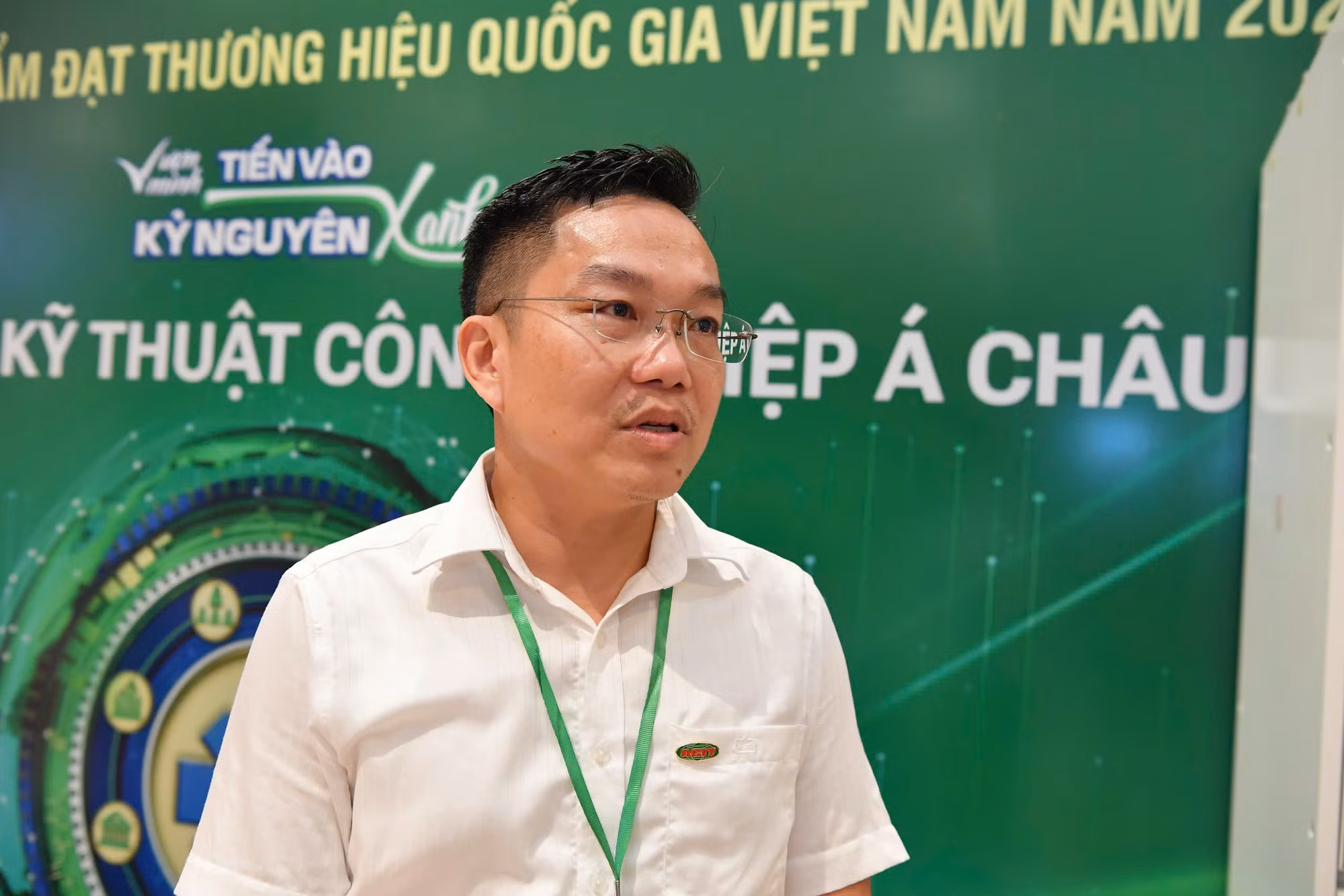 Ông Đỗ Anh Tuấn, Phó Tổng Giám đốc Công ty Cổ phần Kỹ thuật Công nghiệp Á Châu (ACIT) - 1 trong số 190 doanh nghiệp được vinh danh nhận định: Việc đạt Thương hiệu quốc gia Việt Nam năm 2024 có ý nghĩa vô cùng lớn lao đối với tập thể lãnh đạo, toàn bộ cán bộ công nhân viên ACIT. (Ảnh THÀNH ĐẠT)