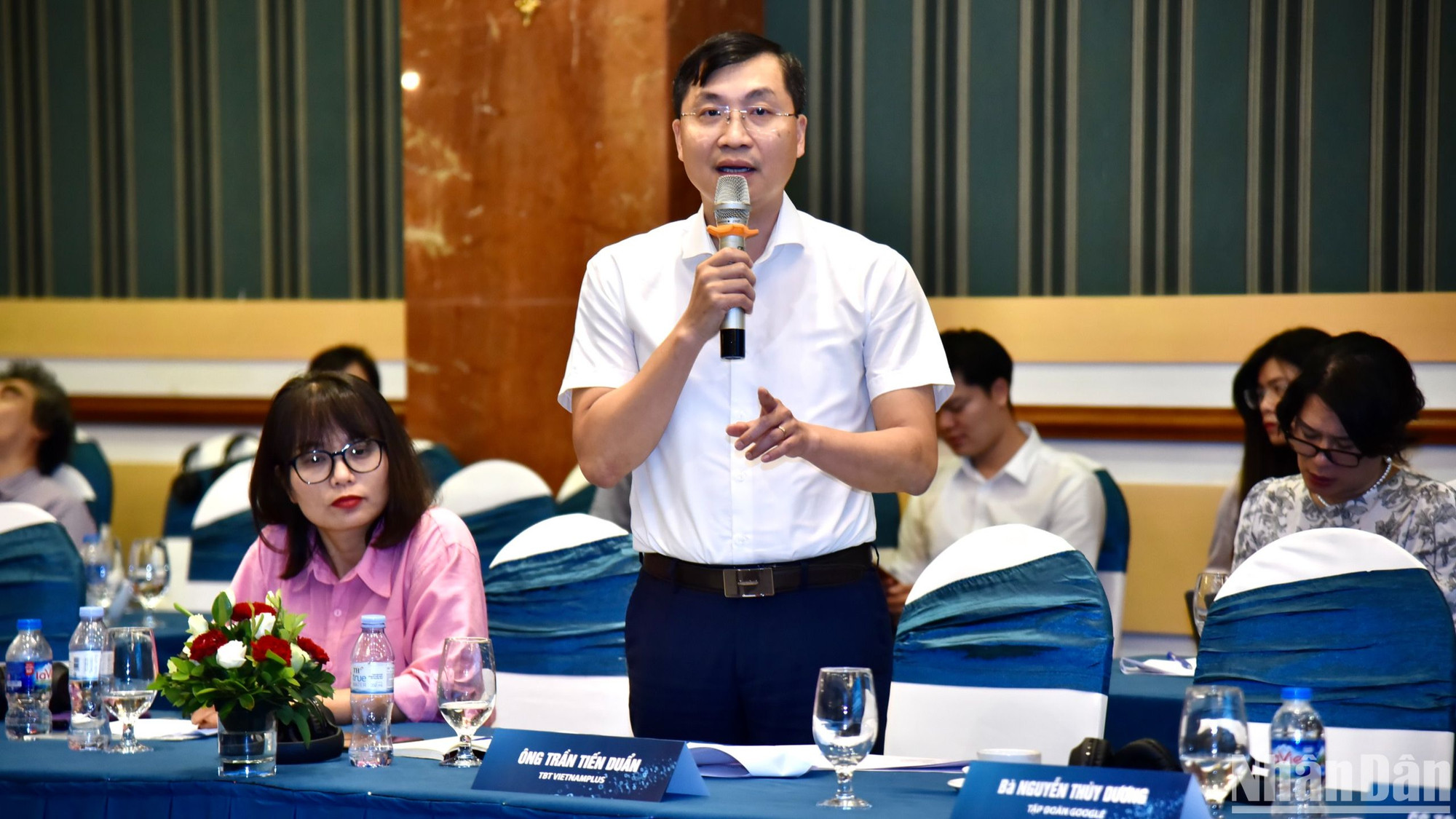 Nhà báo Trần Tiến Duẩn, Tổng Biên tập Báo Điện tử VietnamPlus đề xuất các cơ quan quản lý cần có cơ chế đặc thù cho các cơ quan báo chí thực hiện nhiệm vụ chính trị.