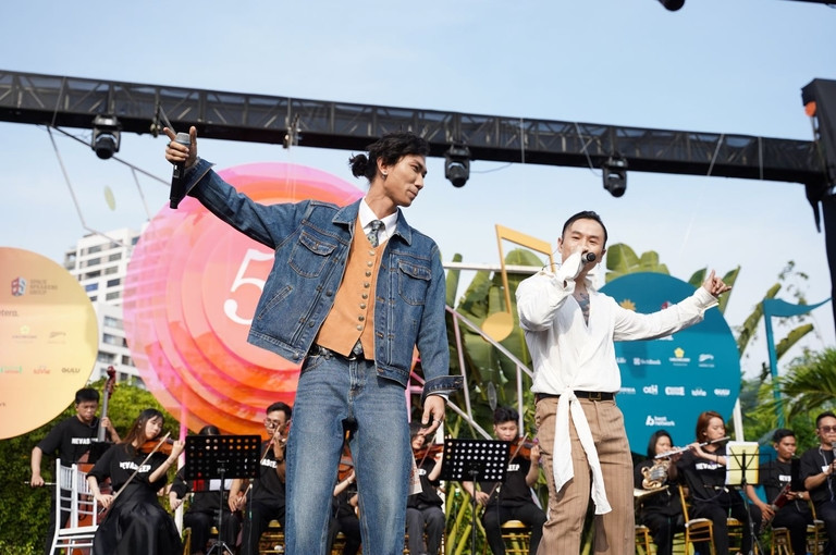 [Ảnh] Dàn nghệ sĩ nổi tiếng "cháy" hết mình với 5AM - Cùng đón bình minh ảnh 9