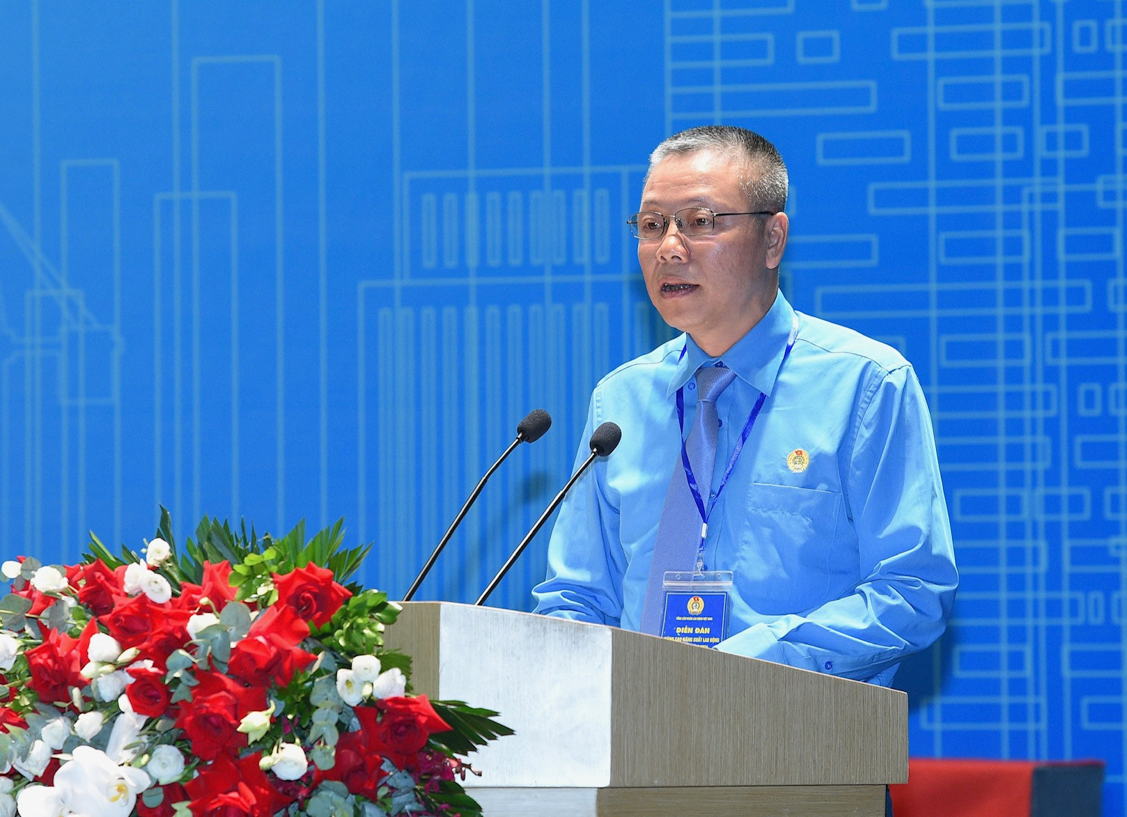 Ông Phan Tuấn Anh, Chủ tịch Công đoàn Công ty Honda Việt Nam tham luận về "Môi trường lao động an toàn, dân chủ, văn hóa doanh nghiệp phát triển, góp phần tăng năng suất lao động".