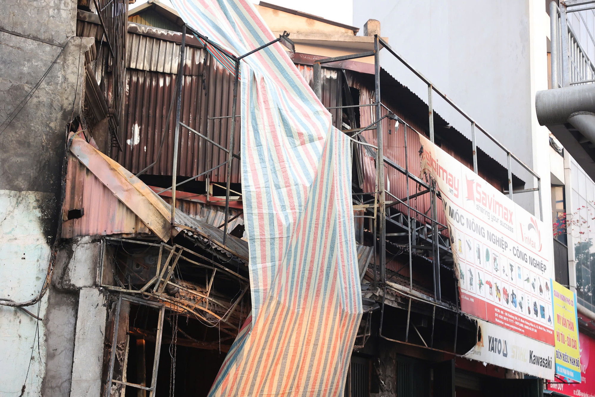 Đau lòng hơn, vụ việc đã khiến 11 người tử vong, nhiều người khác bị thương.