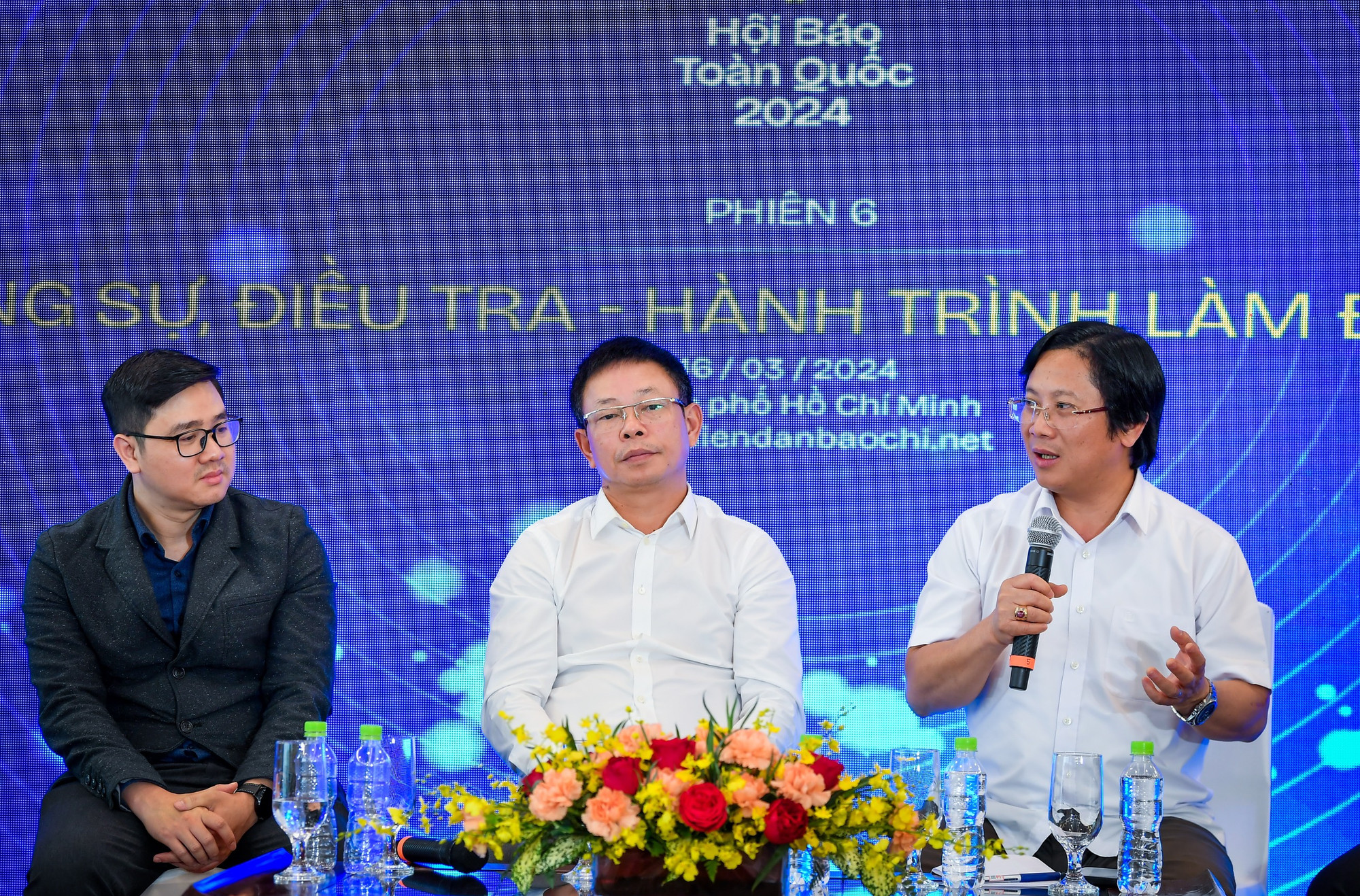 Dẫn chứng loạt bài điều tra về Câu lạc bộ tình người, Phó Tổng Biên tập Thường trực Báo Đại Đoàn Kết cho rằng, người làm điều tra cần có bản lĩnh, kiến thức và cần được bảo vệ về mặt pháp lý.