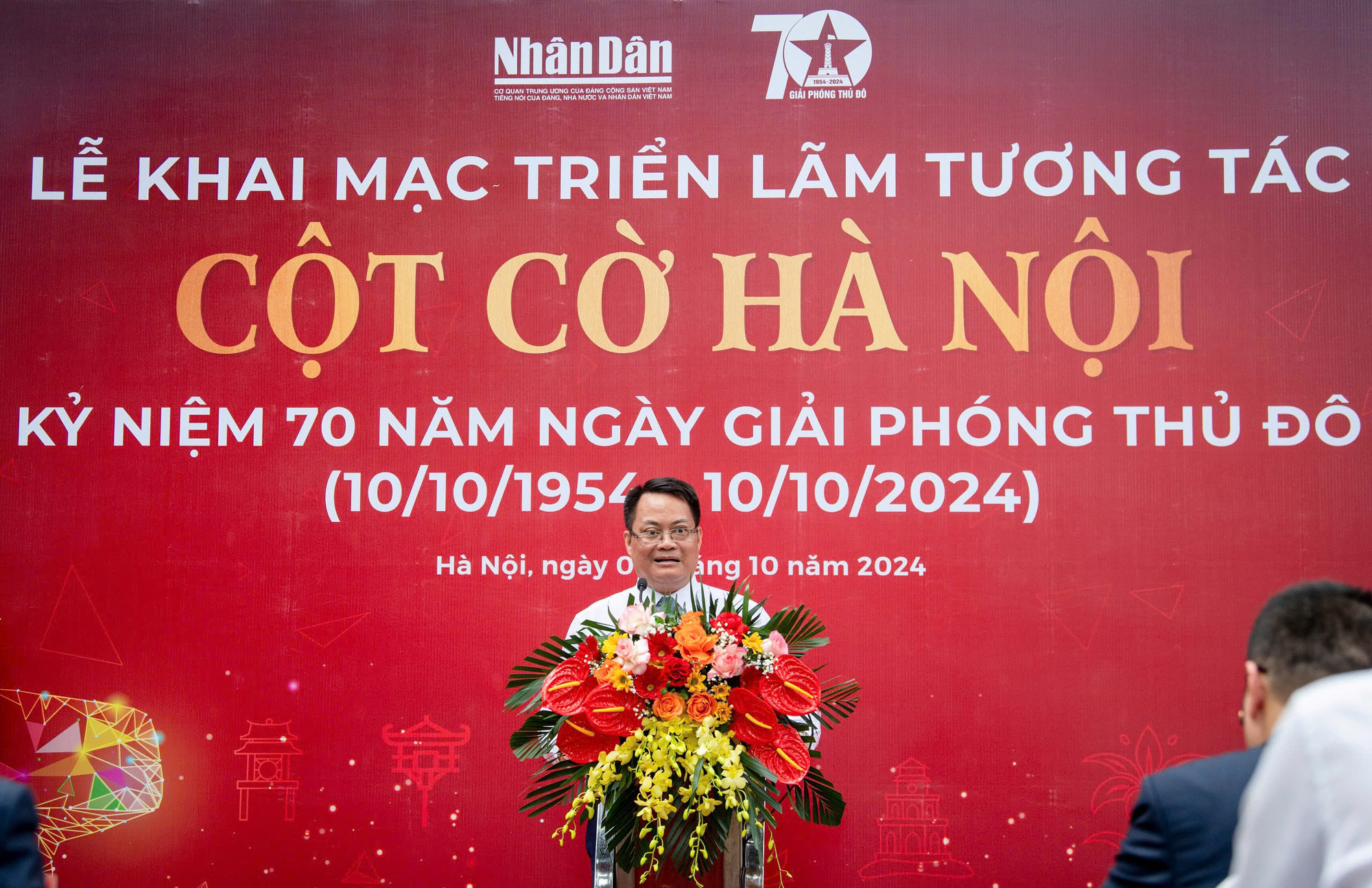 Đồng chí Nguyễn Việt Hùng, Giám đốc Sở Thông tin và Truyền thông Hà Nội mong muốn sẽ tiếp tục phối hợp với Báo Nhân Dân nói riêng, các cơ quan báo chí truyền thông nói chung tạo ra nhiều sản phẩm báo chí-công nghệ sáng tạo để thu hút hơn nữa với công chúng.