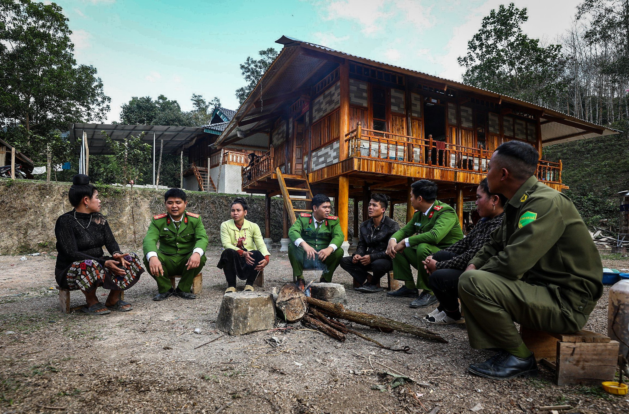 Thượng úy Dương Thái Hải Ngọc, Trưởng Công an xã Hua Thanh (tỉnh Điện Biên) cho biết, Công an xã Hua Thanh đã chủ động trong công tác tham mưu, phòng, chống các loại tội phạm và tệ nạn xã hội, bảo đảm an ninh trật tự; triển khai hiệu quả mô hình "Xã biên giới sạch về ma túy".