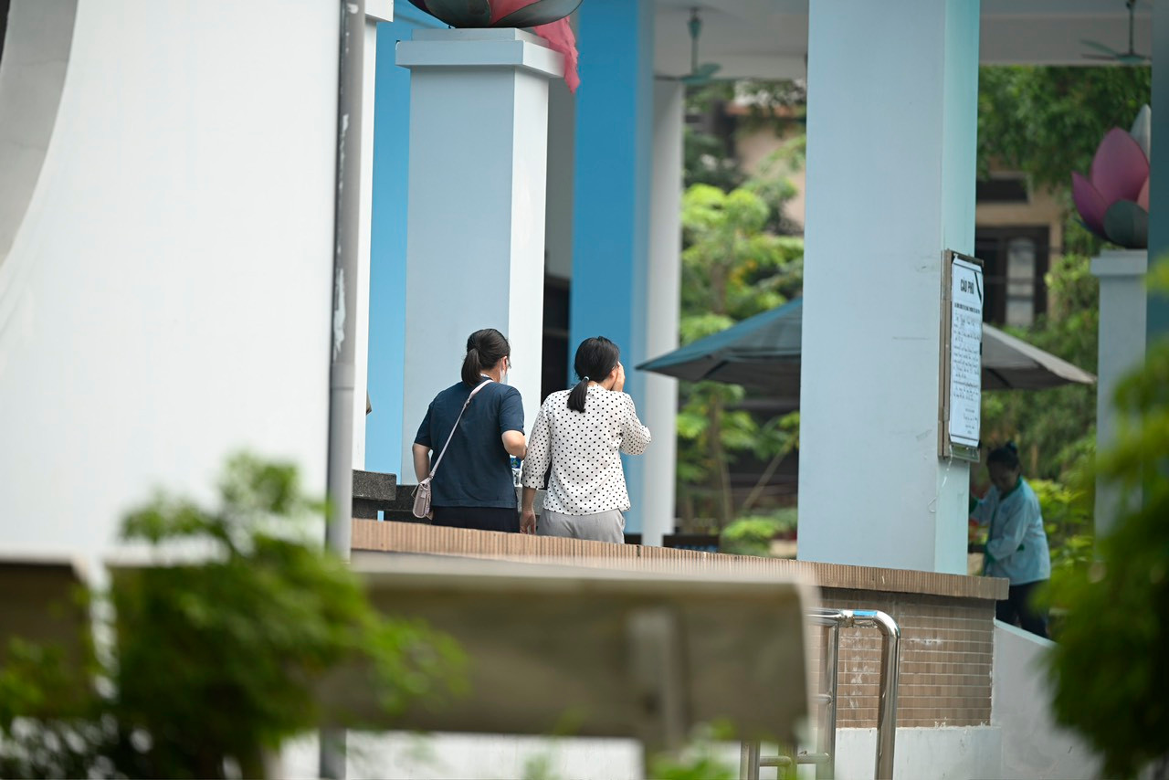 Trong lúc chờ đợi kết luận cuối cùng, nỗi đau của những người mất con, mất anh em, bạn bè vẫn còn đau đáu...