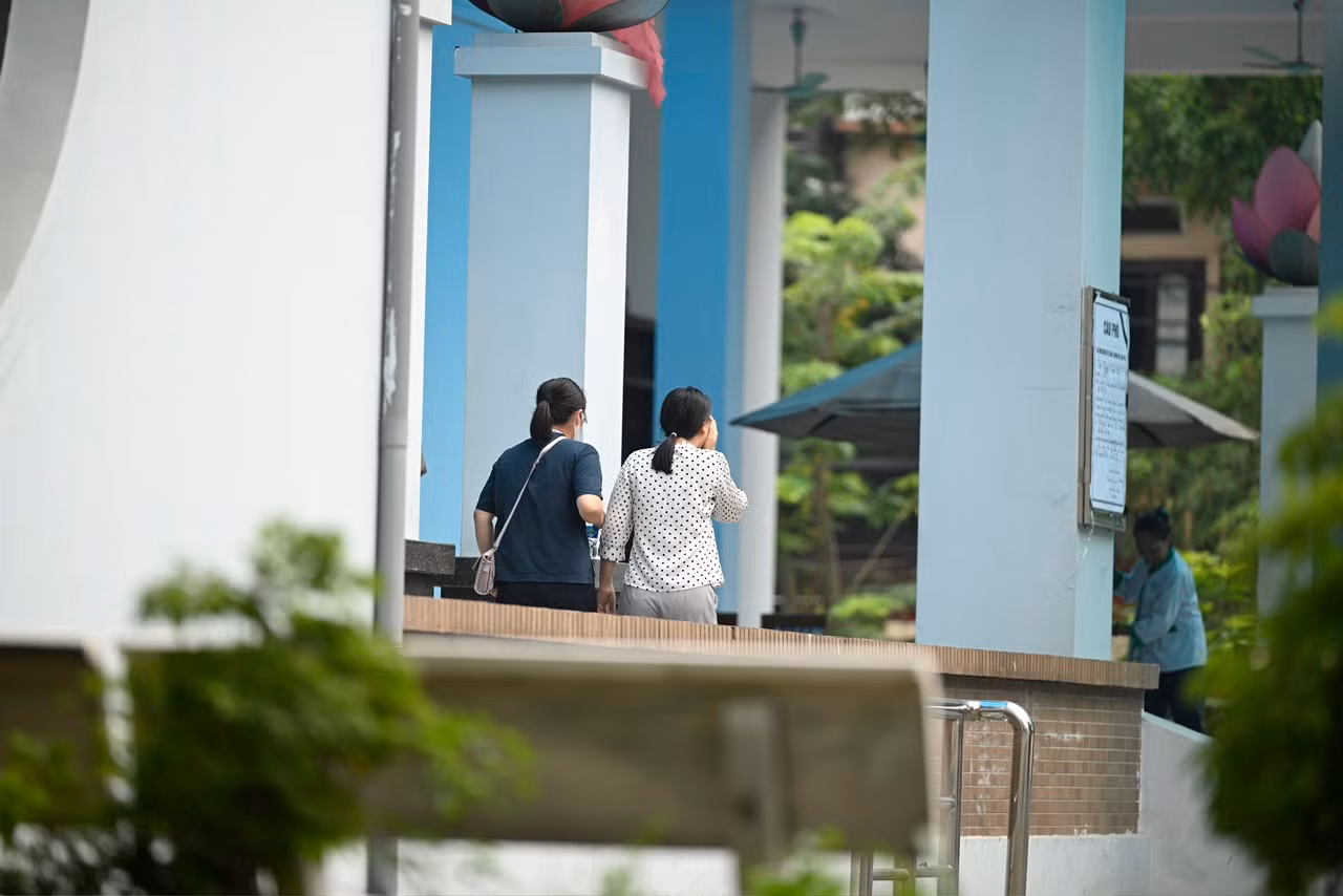 Trong lúc chờ đợi kết luận cuối cùng, nỗi đau của những người mất con, mất anh em, bạn bè vẫn còn đau đáu...