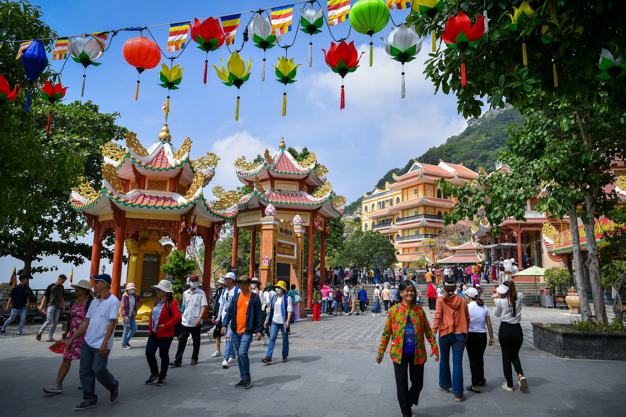 [Ảnh] Chiêm ngưỡng biển mây huyền ảo trên đỉnh núi Bà Đen Tây Ninh ảnh 20