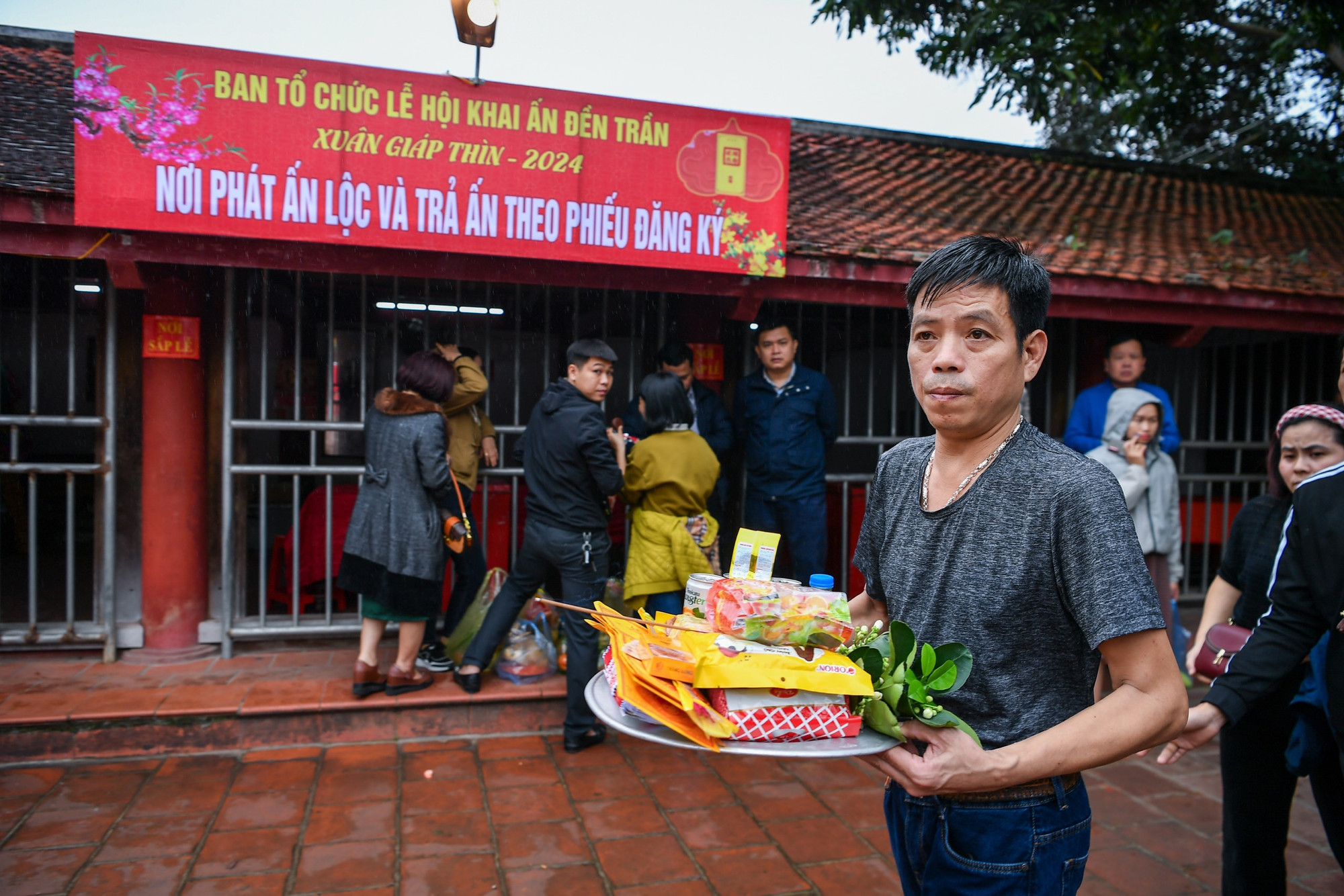 Lễ khai ấn đền Trần 2024 được tổ chức vào giờ Tý (23 giờ) đêm 14 tháng Giêng (23/2) với các nghi lễ thiêng truyền thống.