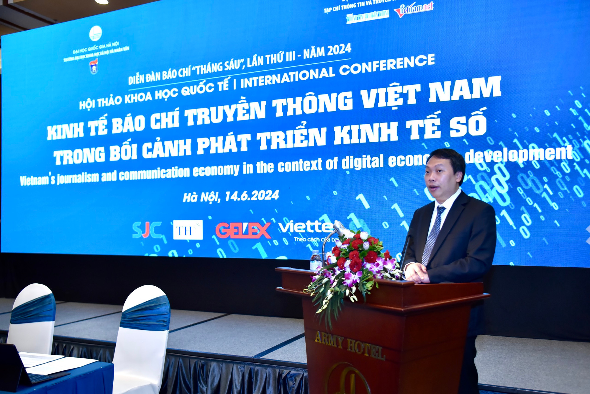 Thứ trưởng Thông tin và Truyền thông Nguyễn Huy Dũng cho biết, doanh thu của các báo, tạp chí trong 9 tháng đầu năm 2023 đã giảm 10% so cùng kỳ 2022.