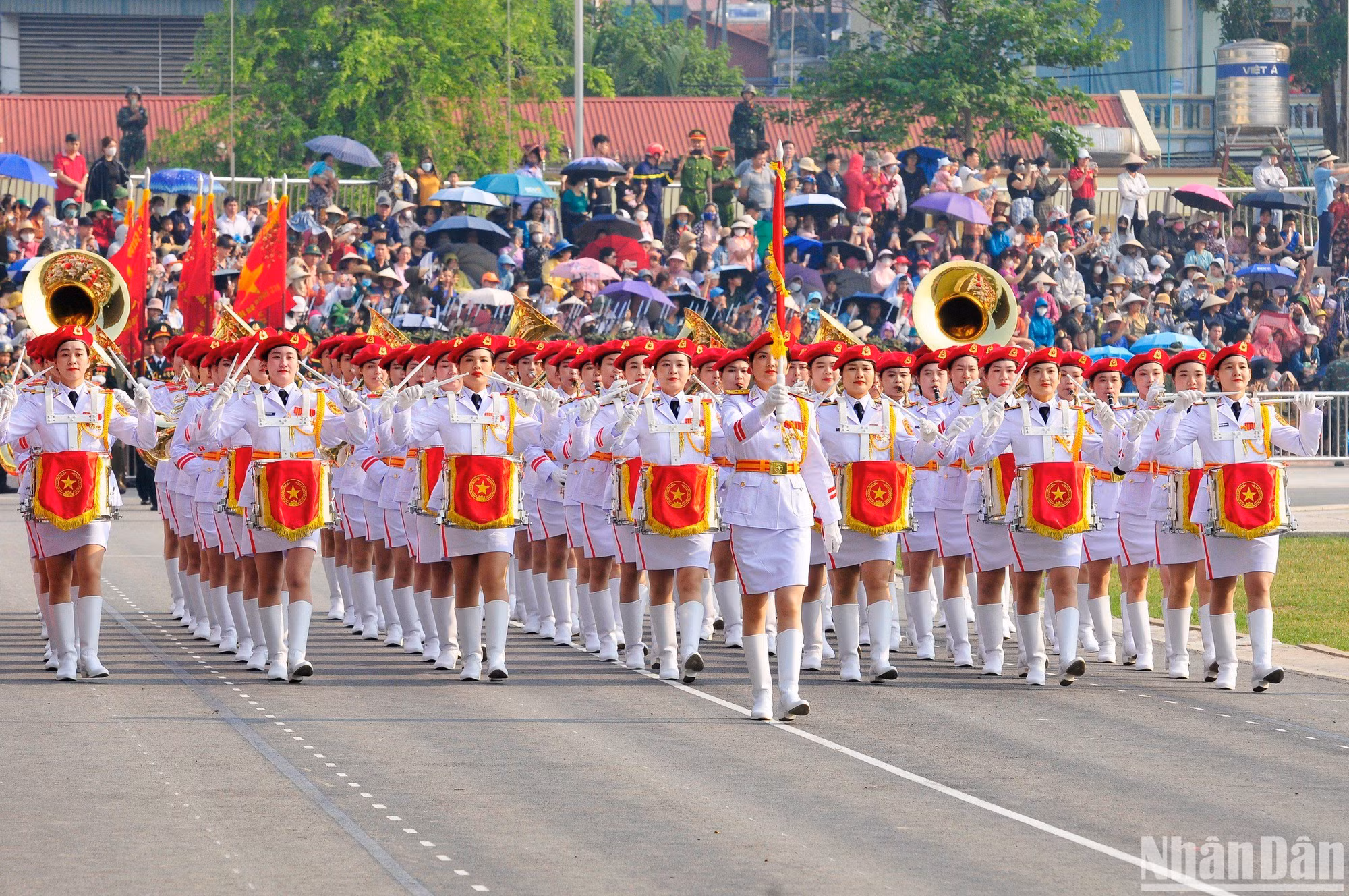Chuyện chưa kể về đội Quân nhạc nữ lần đầu tiên tham gia diễu binh 