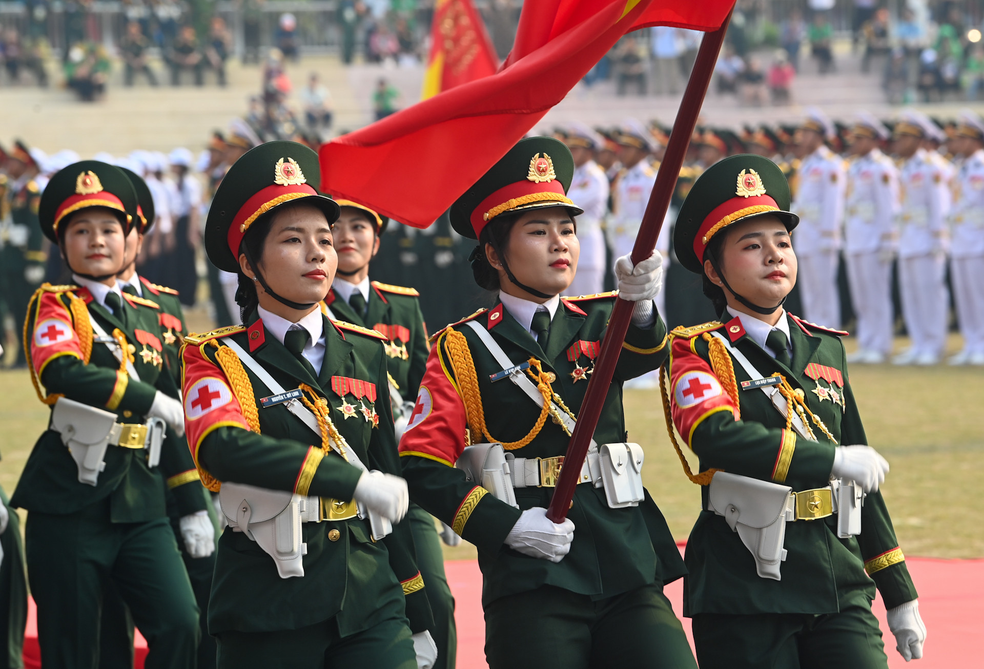 Các nữ sĩ quan Quân y góp phần vào thắng lợi của Chiến dịch Điện Biên Phủ và các cuộc chiến tranh giải phóng đất nước, bảo vệ Tổ quốc xứng đáng với lời Bác Hồ dạy “Lương y như từ mẫu”.