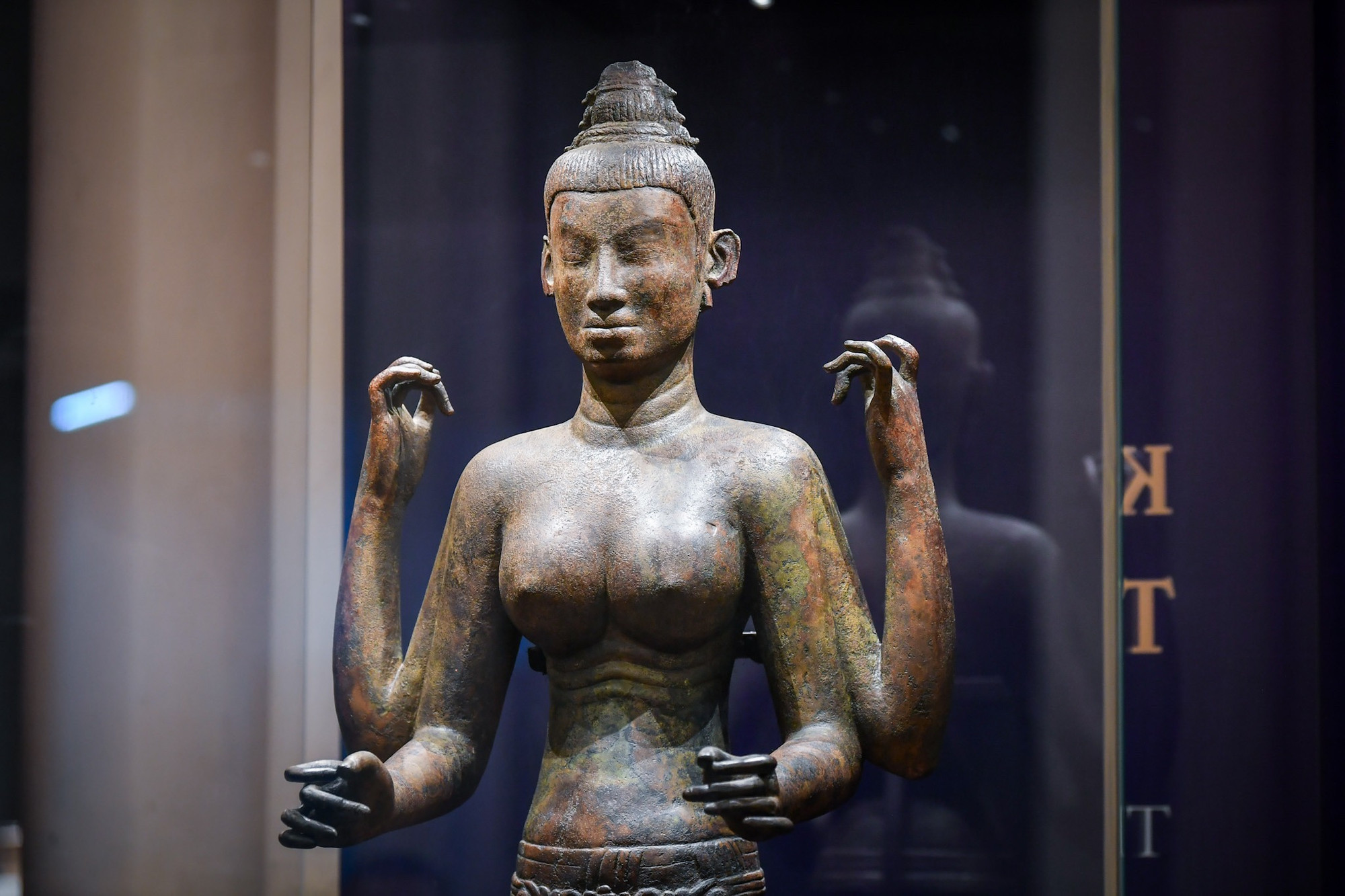 Vẻ đẹp của tượng đồng Nữ thần Durga. 