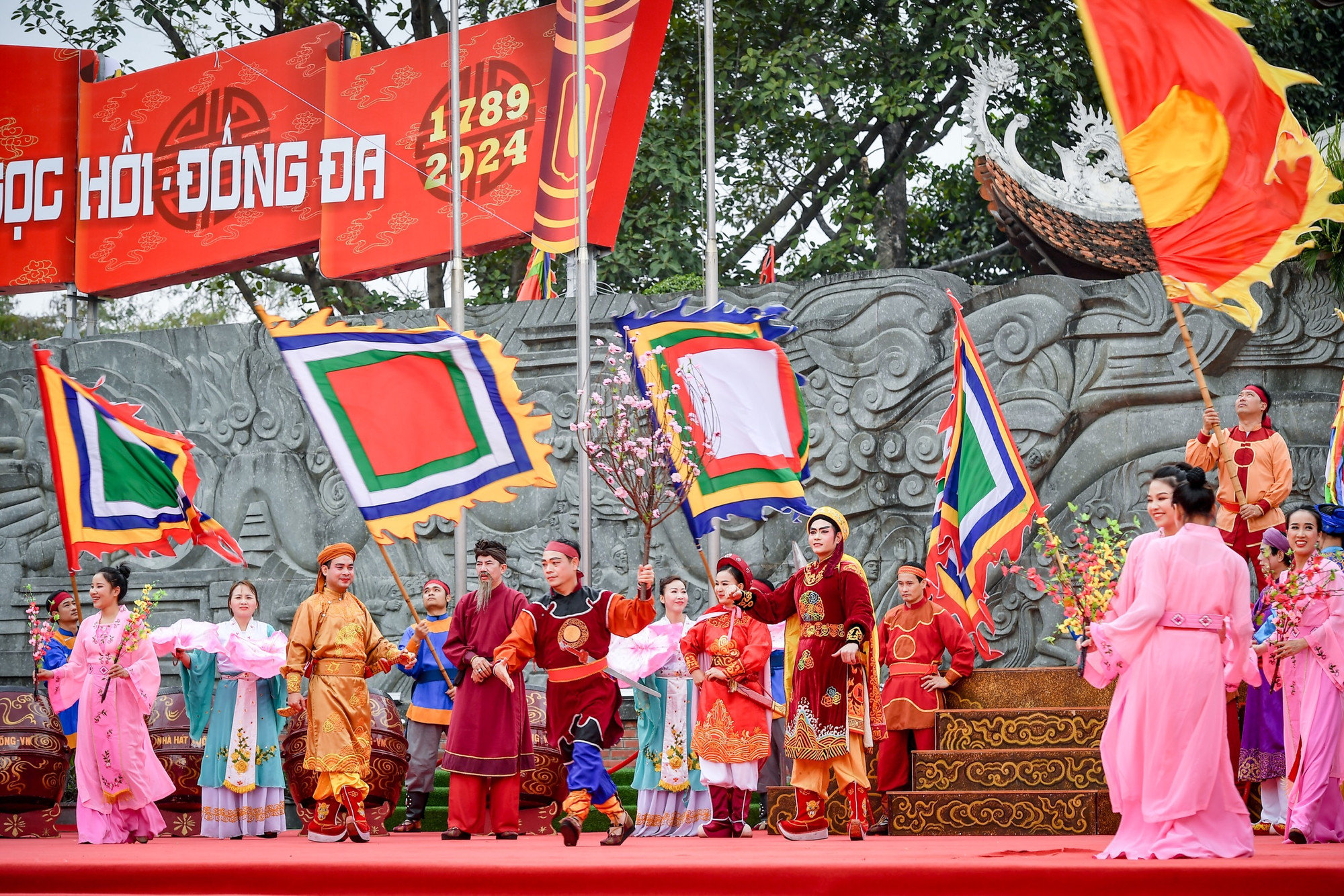 [Ảnh] Tưng bừng Lễ hội kỷ niệm 235 năm Chiến thắng Ngọc Hồi-Đống Đa ảnh 13