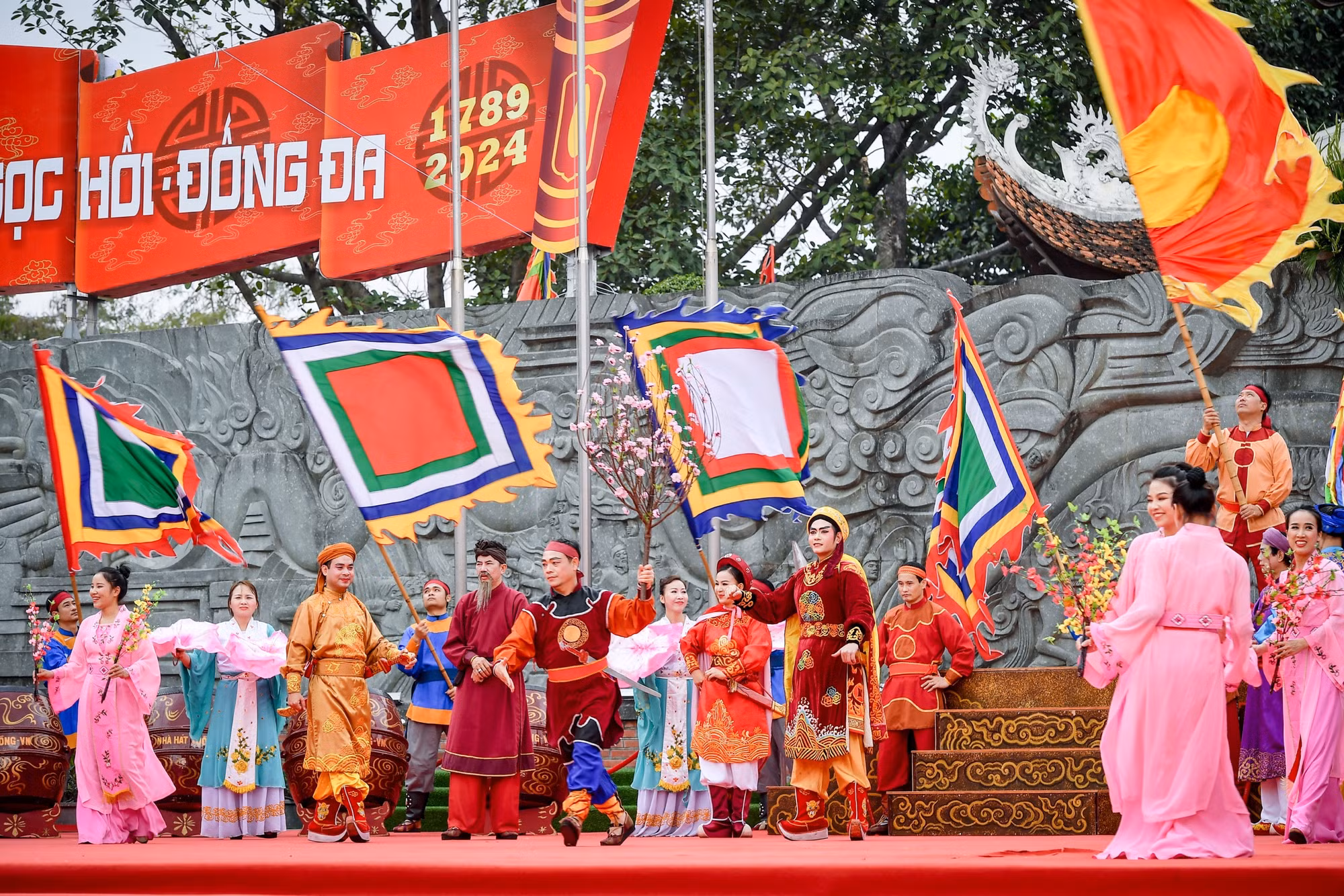 [Ảnh] Tưng bừng Lễ hội kỷ niệm 235 năm Chiến thắng Ngọc Hồi-Đống Đa ảnh 13