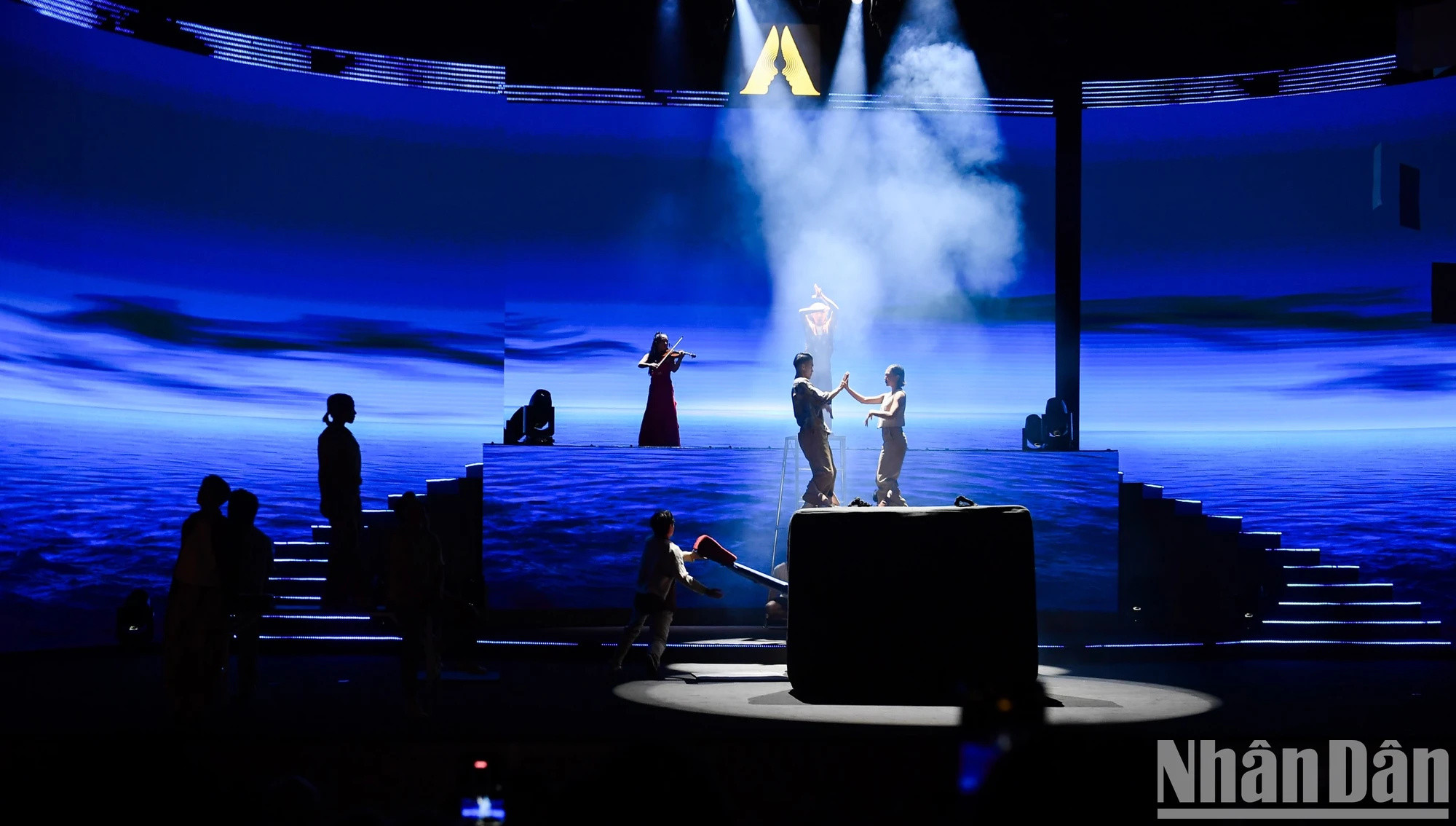 Một tiết mục ấn tượng trong Gala Human Act Prize 2023. Một tiết mục ấn tượng trong Gala Human Act Prize 2023.