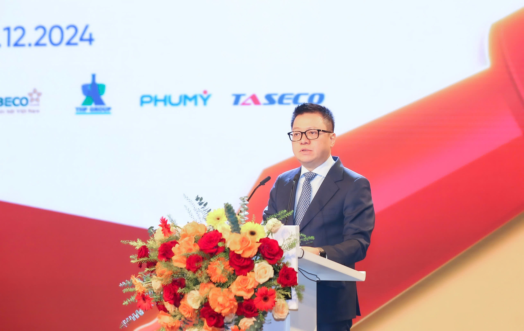 Đồng chí Lê Quốc Minh, Ủy viên Trung ương Đảng, Tổng Biên tập Báo Nhân Dân, Phó Trưởng Ban Tuyên giáo Trung ương, Chủ tịch Hội Nhà báo Việt Nam phát biểu tại Lễ trao giải.