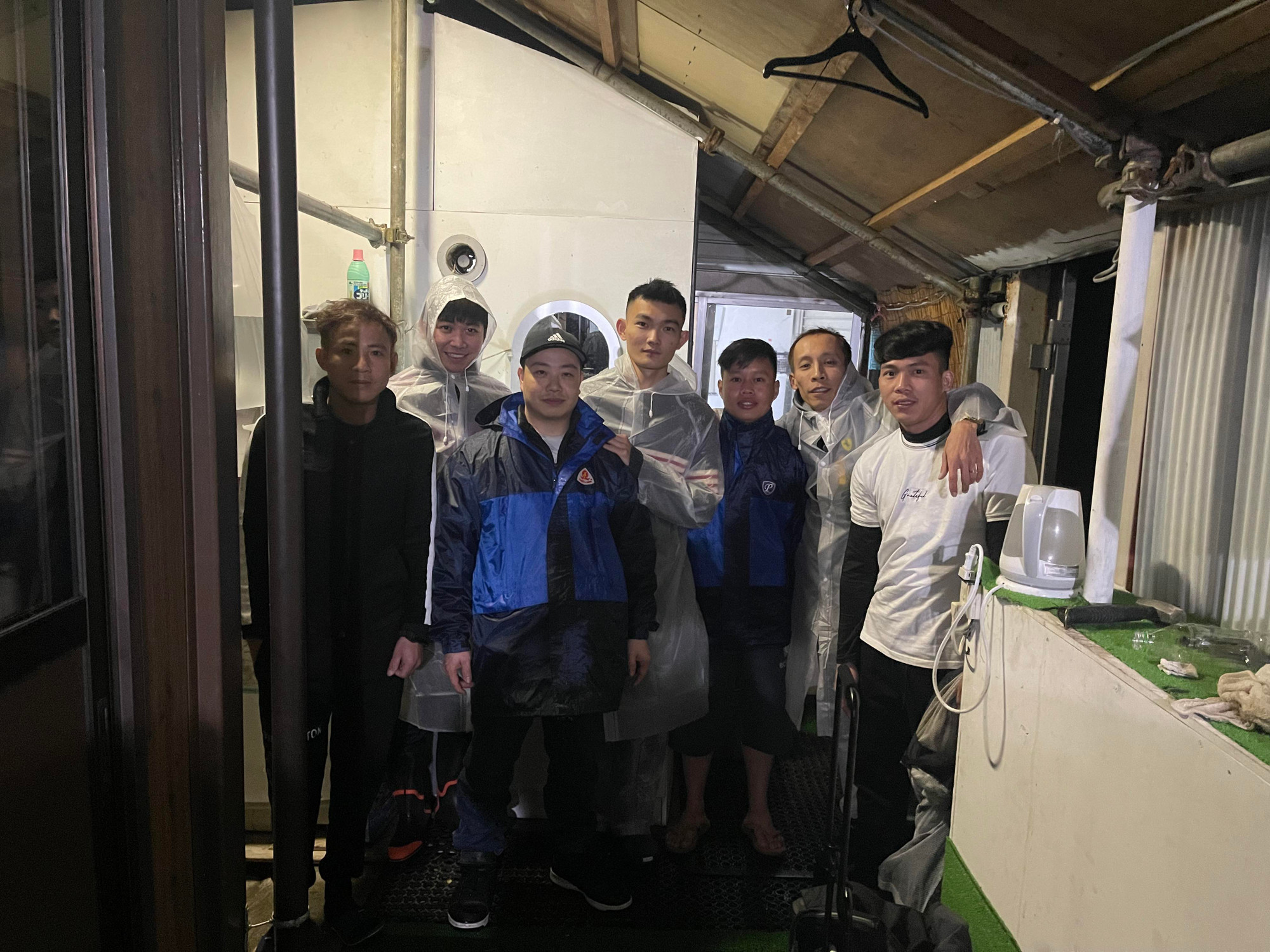 Những hình ảnh trong chuyến cứu trợ đầu tiên tại Wakaru Onsen đêm ngày 3/1 của nhóm Thành Được.