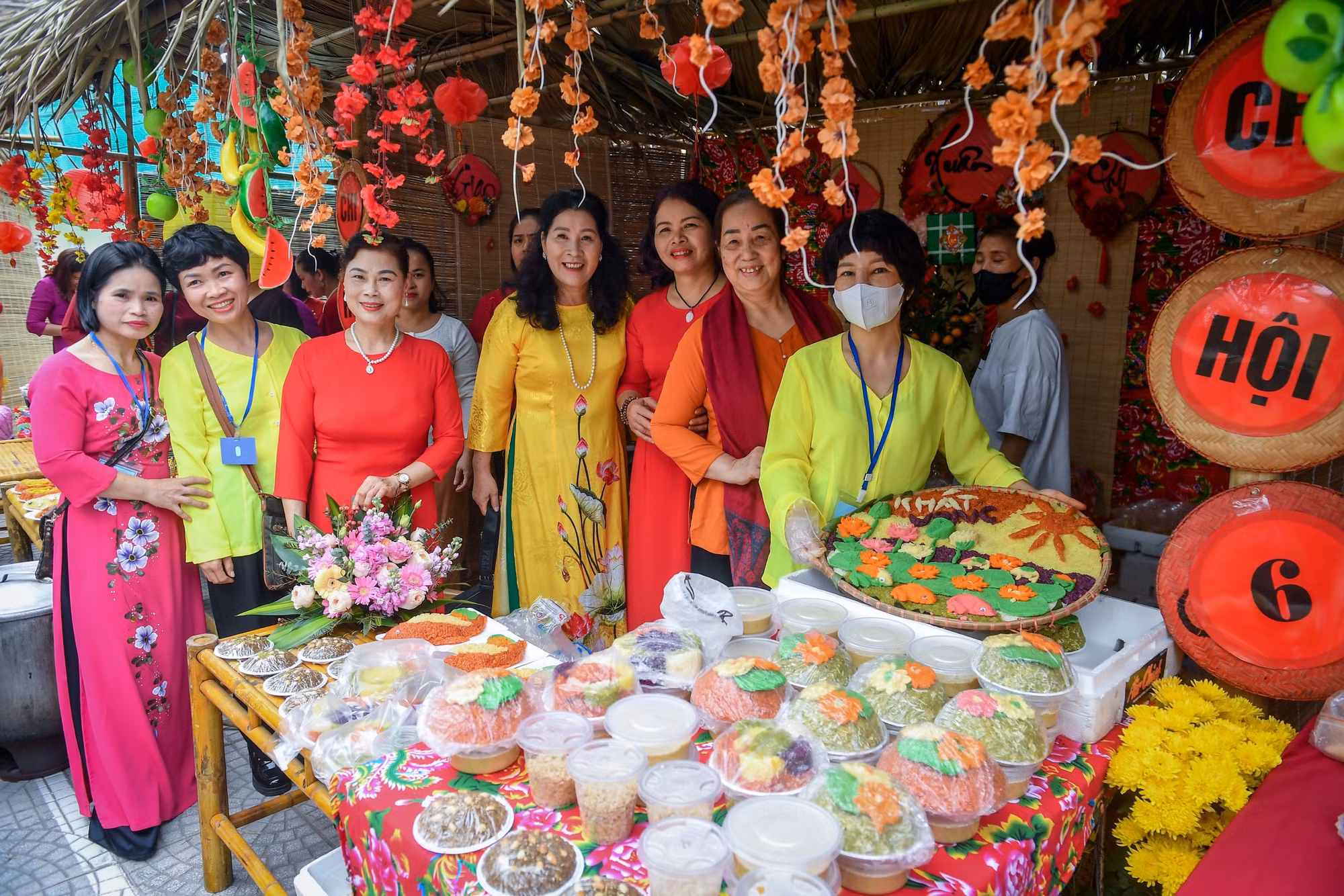 Lễ trao chứng nhận di sản văn hóa phi vật thể Quốc gia cho nghề nấu xôi Phú Thượng.