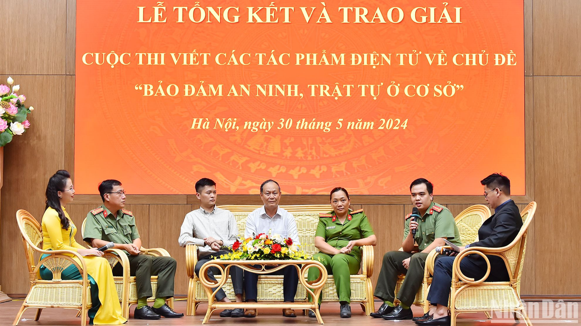 Đến bất kỳ xã biên giới nào cũng có thể gặp gương công an điển hình