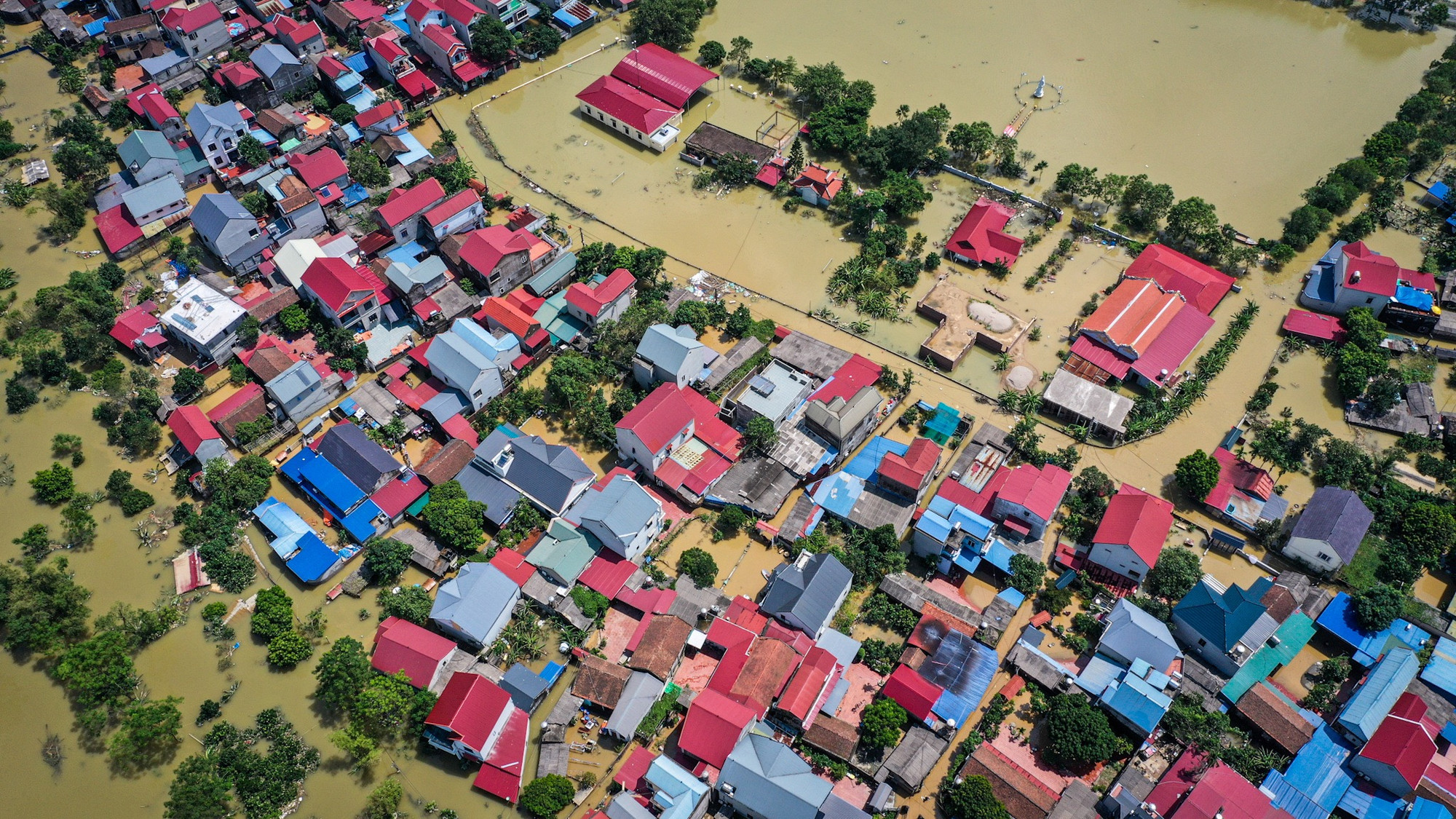 Toàn cảnh thôn An Lạc nhìn từ trên cao. Toàn cảnh thôn An Lạc nhìn từ trên cao.