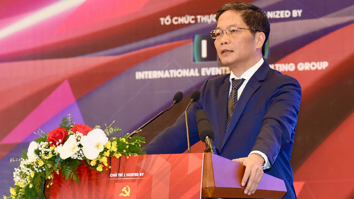 Trưởng Ban Kinh tế Trung ương Trần Tuấn Anh phát biểu khai mạc diễn đàn.