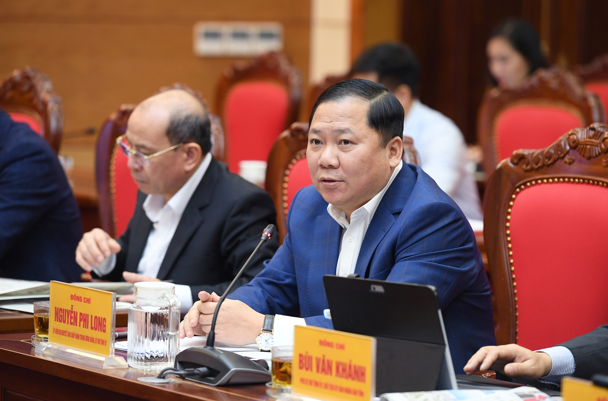 [Ảnh] Đoàn công tác Báo Nhân Dân làm việc với tỉnh Hòa Bình ảnh 3