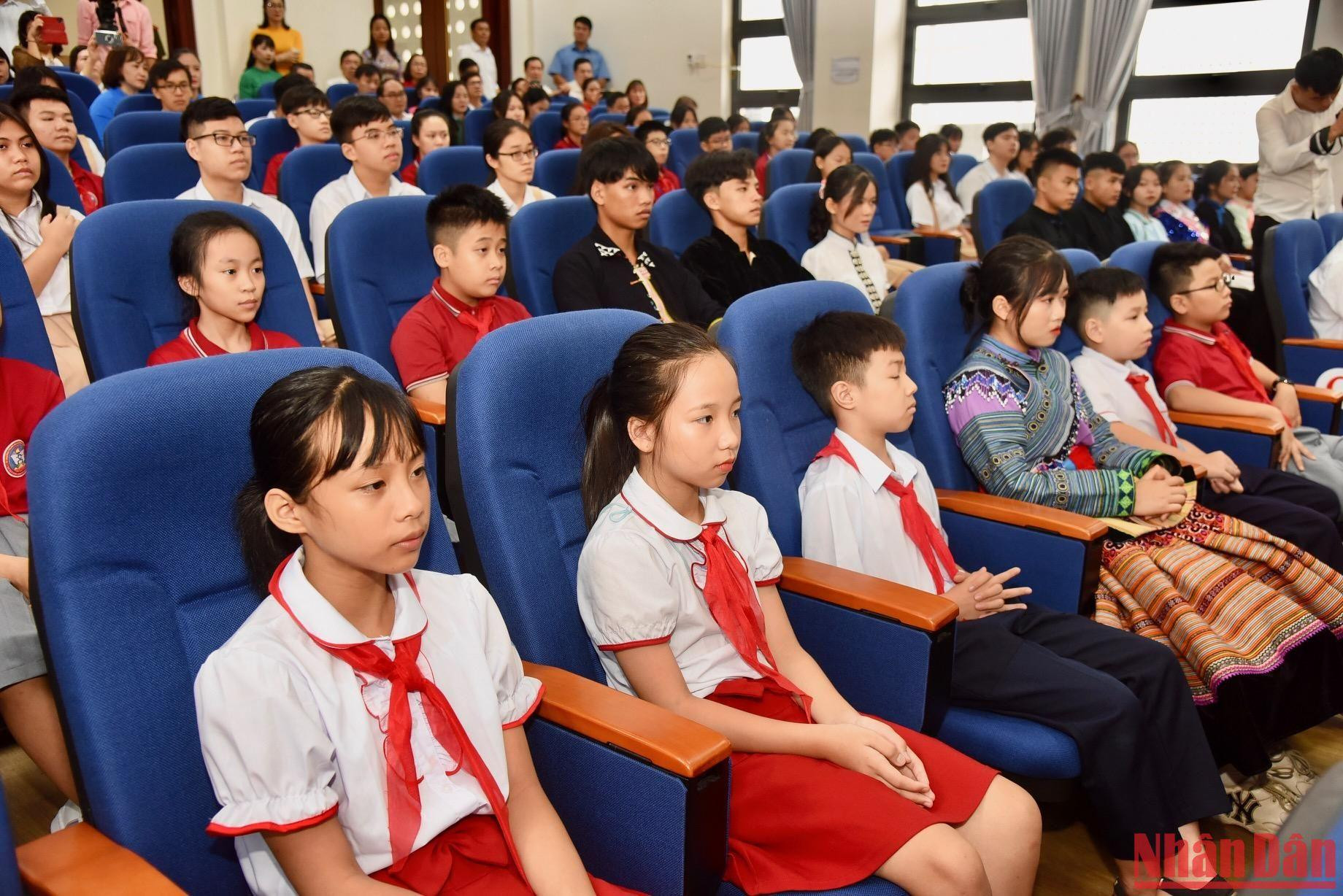 Học sinh cụm liên trường học thành phố Lào Cai.