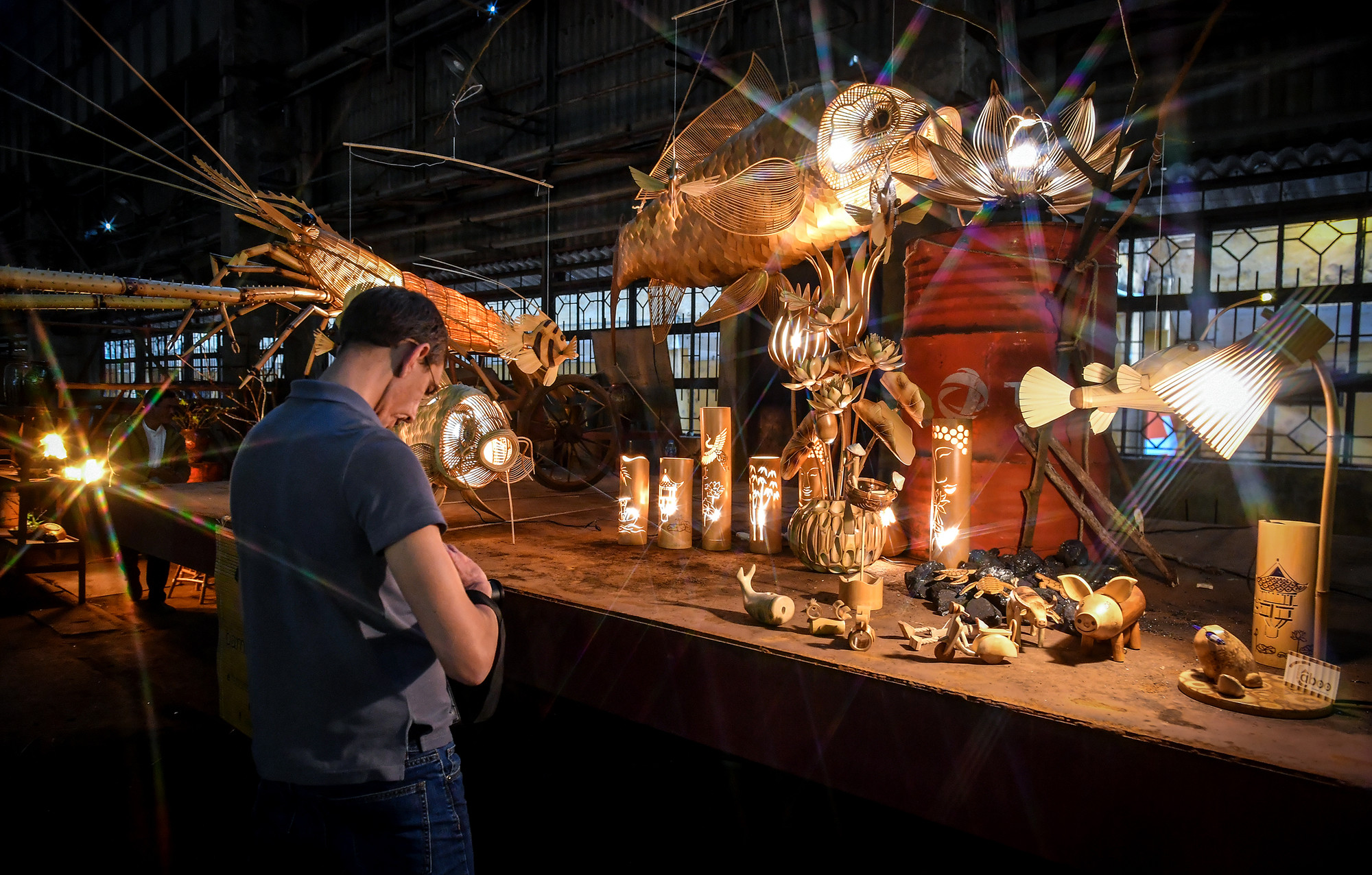 [Ảnh] Khám phá "không gian nghệ thuật" tại Nhà máy Xe lửa Gia Lâm ảnh 4