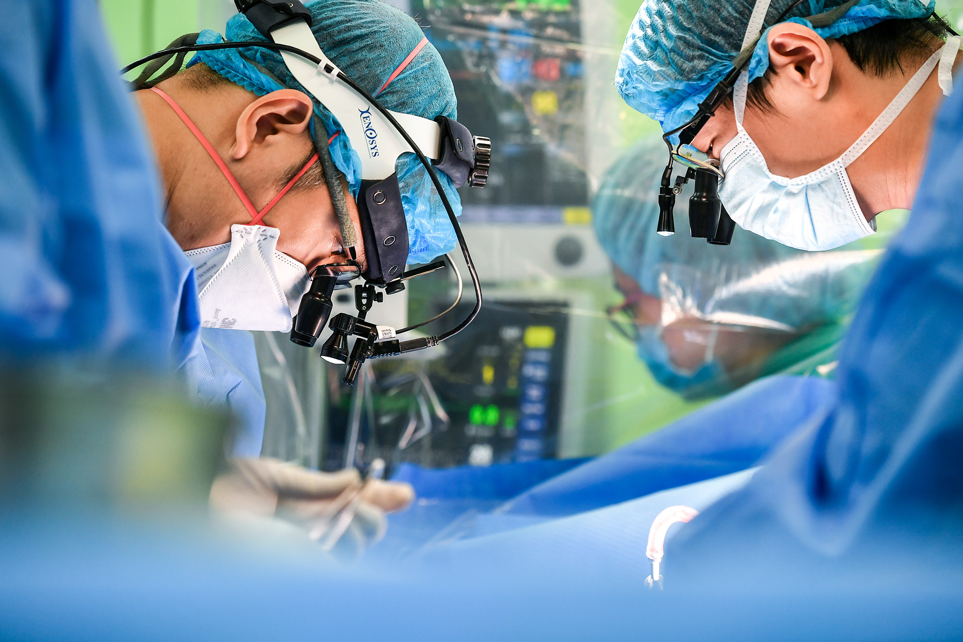 [Ảnh] Cận cảnh ca mổ thứ 700 trường hợp tim bẩm sinh với kỹ thuật ít xâm lấn ảnh 15