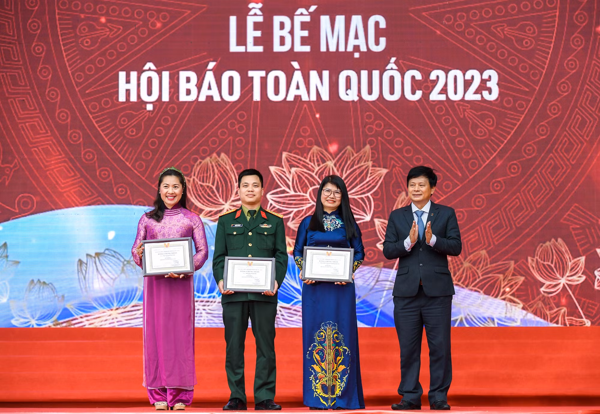 [Ảnh] Lễ bế mạc Hội Báo toàn quốc 2023 ảnh 11