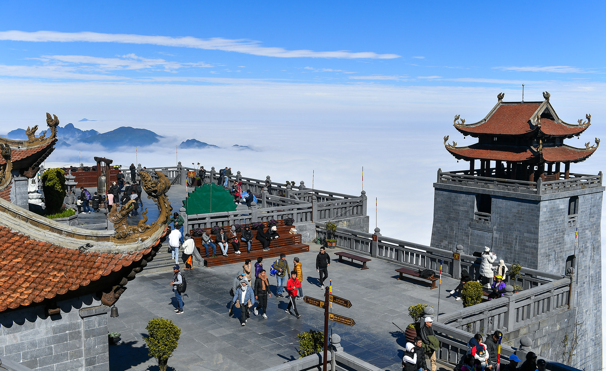 [Ảnh] Lên "Nóc nhà Đông Dương" ngắm biển mây dịp Tết Dương lịch ảnh 10