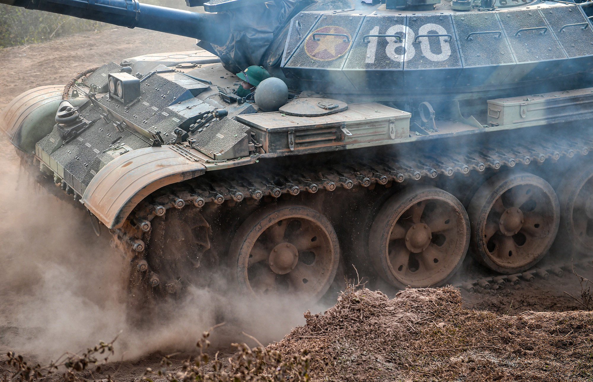 [Ảnh] Cận cảnh dàn xe tăng T-54/55 cải tiến của lực lượng Tăng-thiết giáp ảnh 12