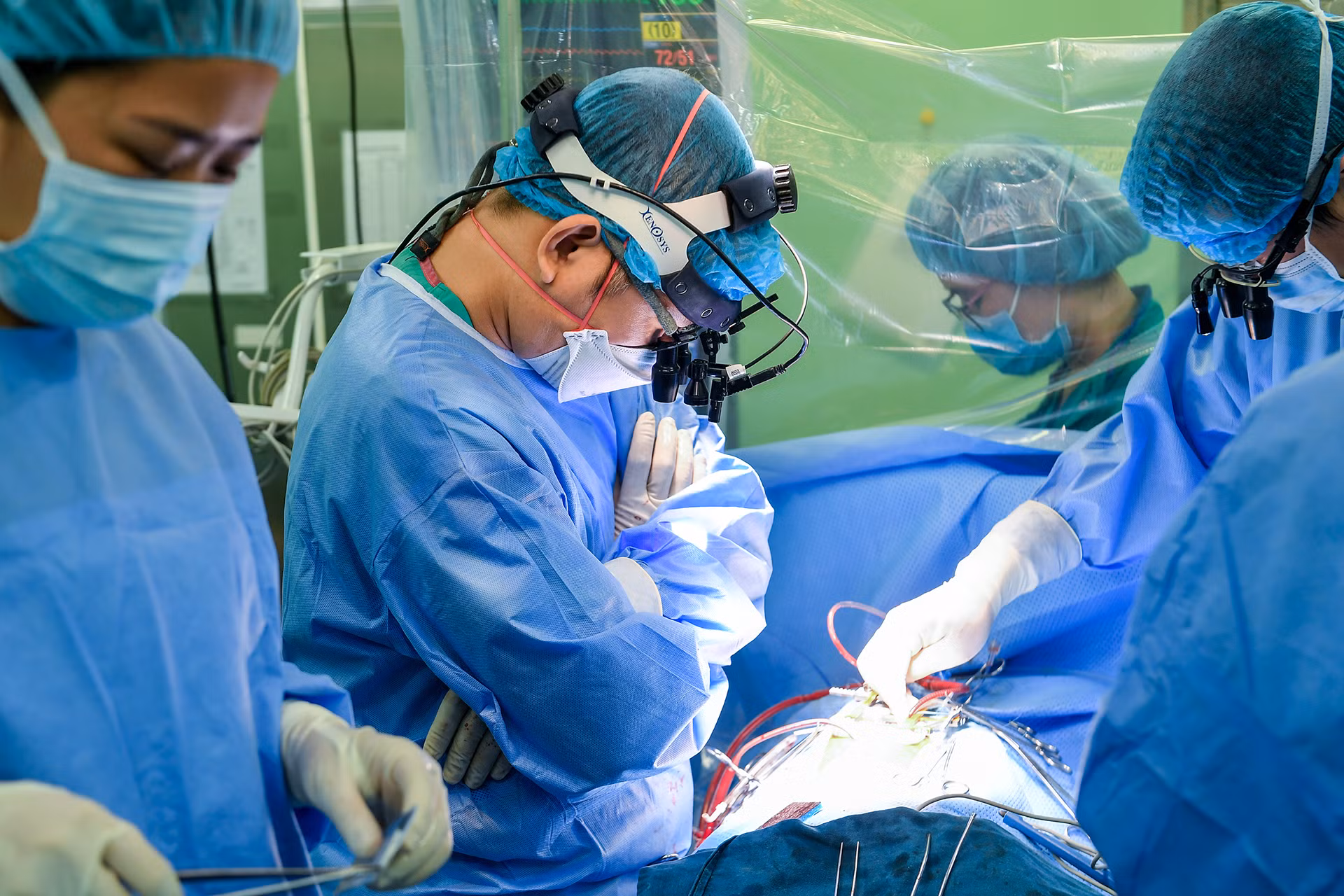 [Ảnh] Cận cảnh ca mổ thứ 700 trường hợp tim bẩm sinh với kỹ thuật ít xâm lấn ảnh 19