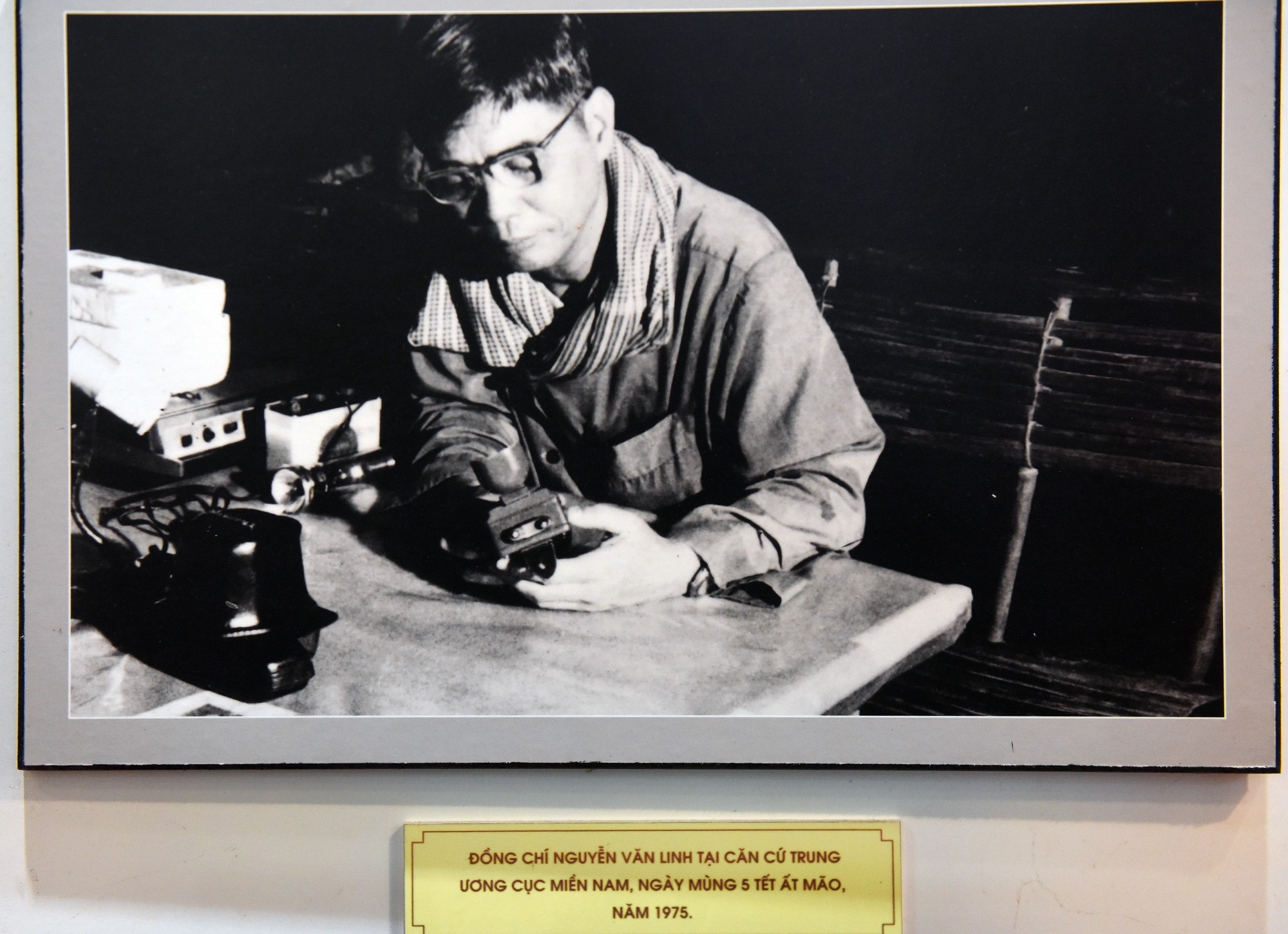 Tổng Bí thư Nguyễn Văn Linh là một trong những nhà lãnh đạo của Đảng khởi xướng đường lối đổi mới, xóa bỏ cơ chế tập trung quan liêu bao cấp, chuyển sang kinh tế nhiều thành phần, vận hành theo cơ chế thị trường có sự quản lý của Nhà nước, theo định hướng xã hội chủ nghĩa. Tổng Bí thư Nguyễn Văn Linh là một trong những nhà lãnh đạo của Đảng khởi xướng đường lối đổi mới, xóa bỏ cơ chế tập trung quan liêu bao cấp, chuyển sang kinh tế nhiều thành phần, vận hành theo cơ chế thị trường có sự quản lý của Nhà nước, theo định hướng xã hội chủ nghĩa.