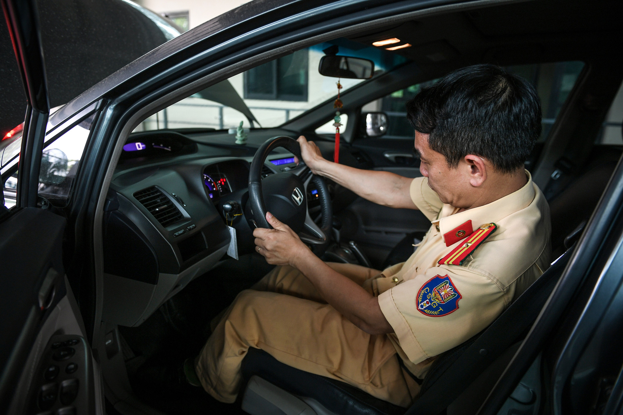 Toàn bộ các cán bộ, chiến sĩ được tăng cường đều có tinh thần làm việc nghiêm túc, trách nhiệm, chuyên nghiệp, chuẩn bị đầy đủ trang thiết bị cần thiết theo đúng quy trình đăng kiểm.