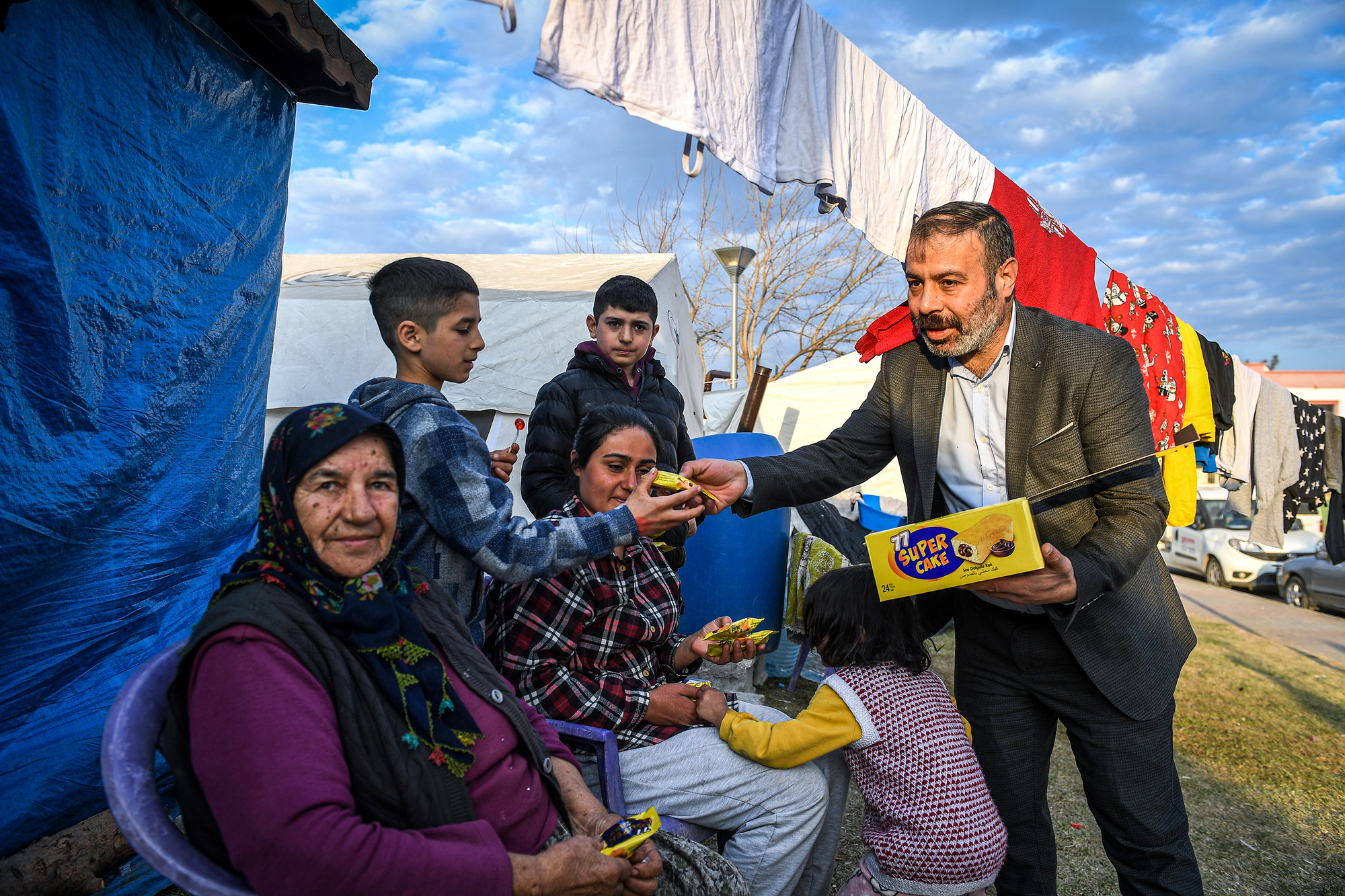 Luôn có những tấm lòng hảo tâm từ những người ở "vùng xanh" đến hỗ trợ cho người dân,