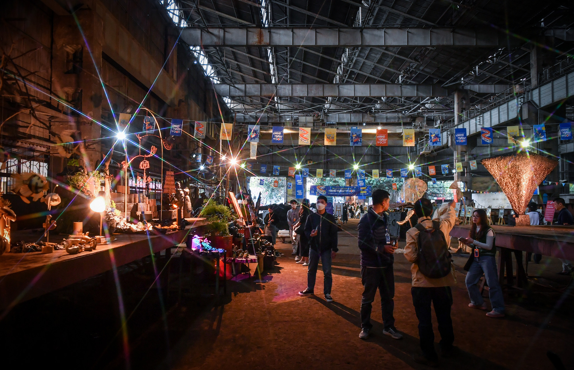 [Ảnh] Khám phá "không gian nghệ thuật" tại Nhà máy Xe lửa Gia Lâm ảnh 9